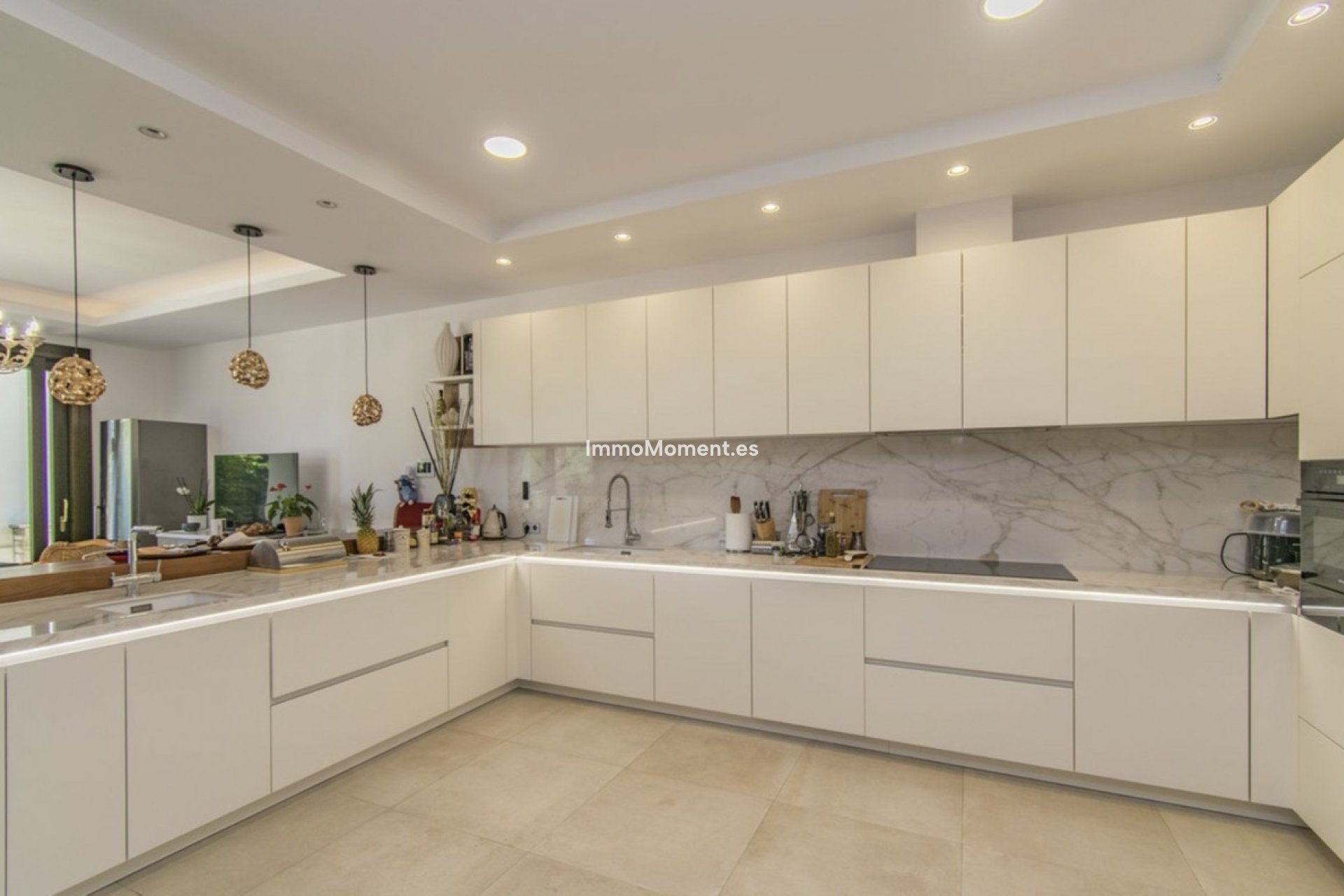 Resale - Villa - Marbella - Guadalmina Baja