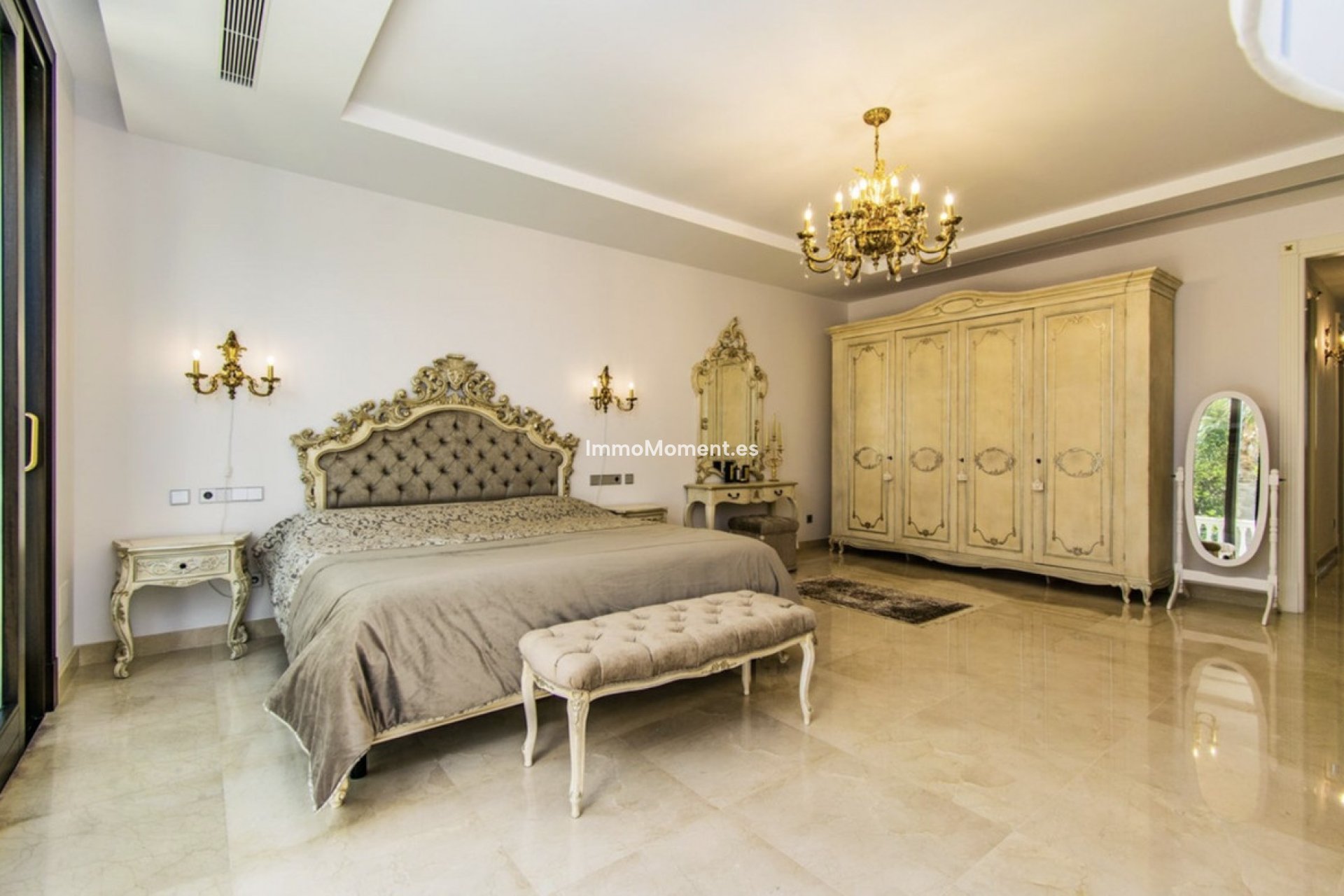 Resale - Villa - Marbella - Guadalmina Baja