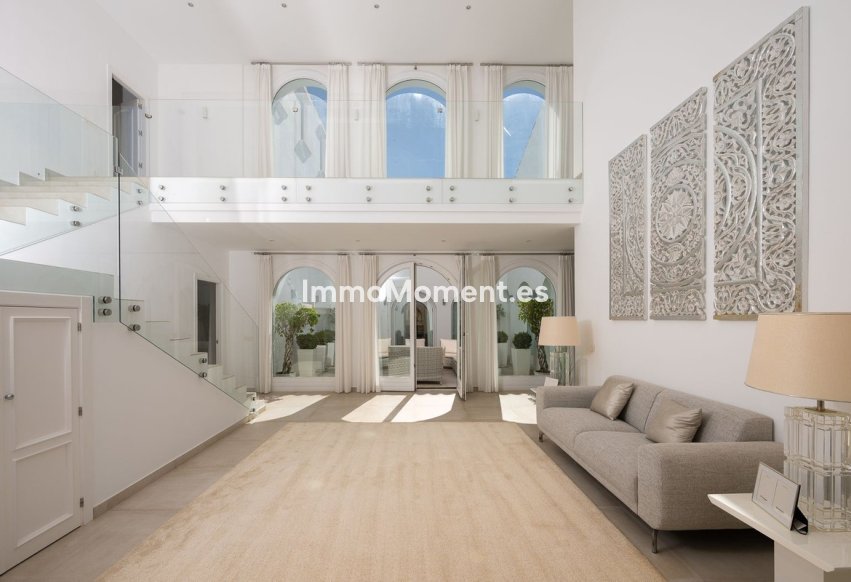 Resale - Villa - Marbella - Hacienda Las Chapas