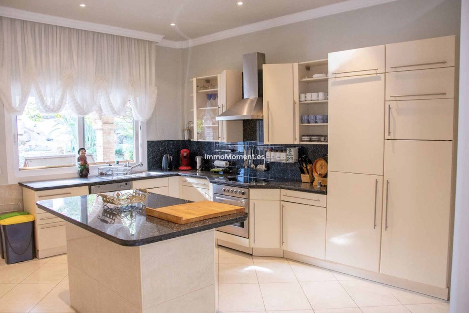 Resale - Villa - Marbella - Hacienda Las Chapas