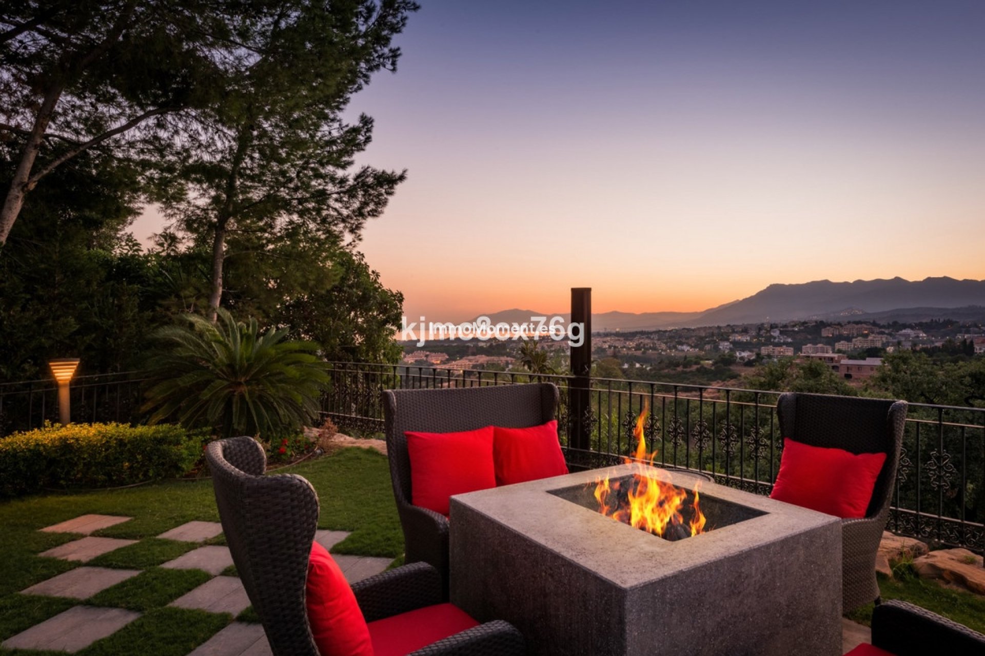 Resale - Villa - Marbella - Hacienda Las Chapas