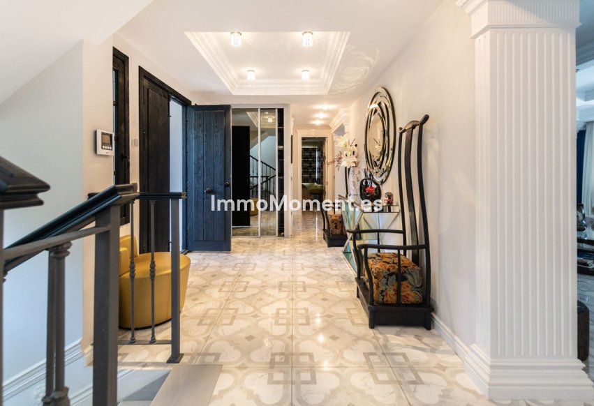 Resale - Villa - Marbella - Hacienda Las Chapas