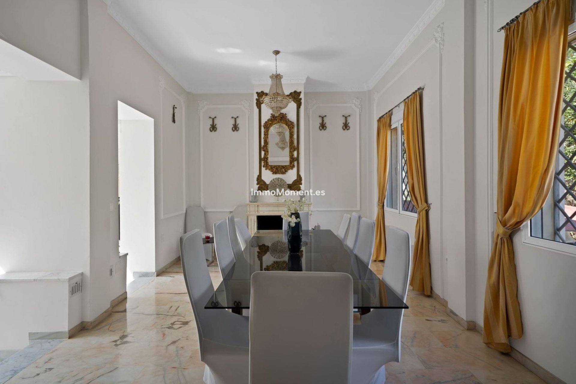 Resale - Villa - Marbella - Hacienda Las Chapas