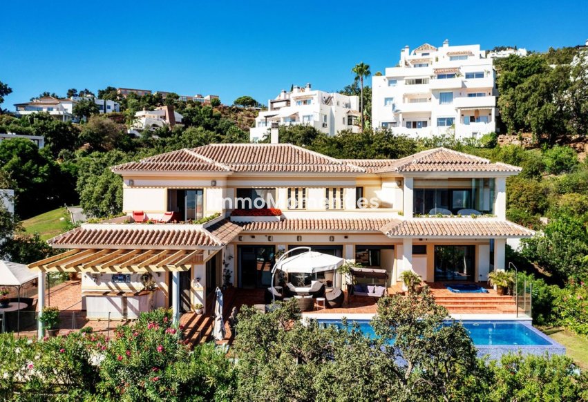 Resale - Villa - Marbella - La Mairena