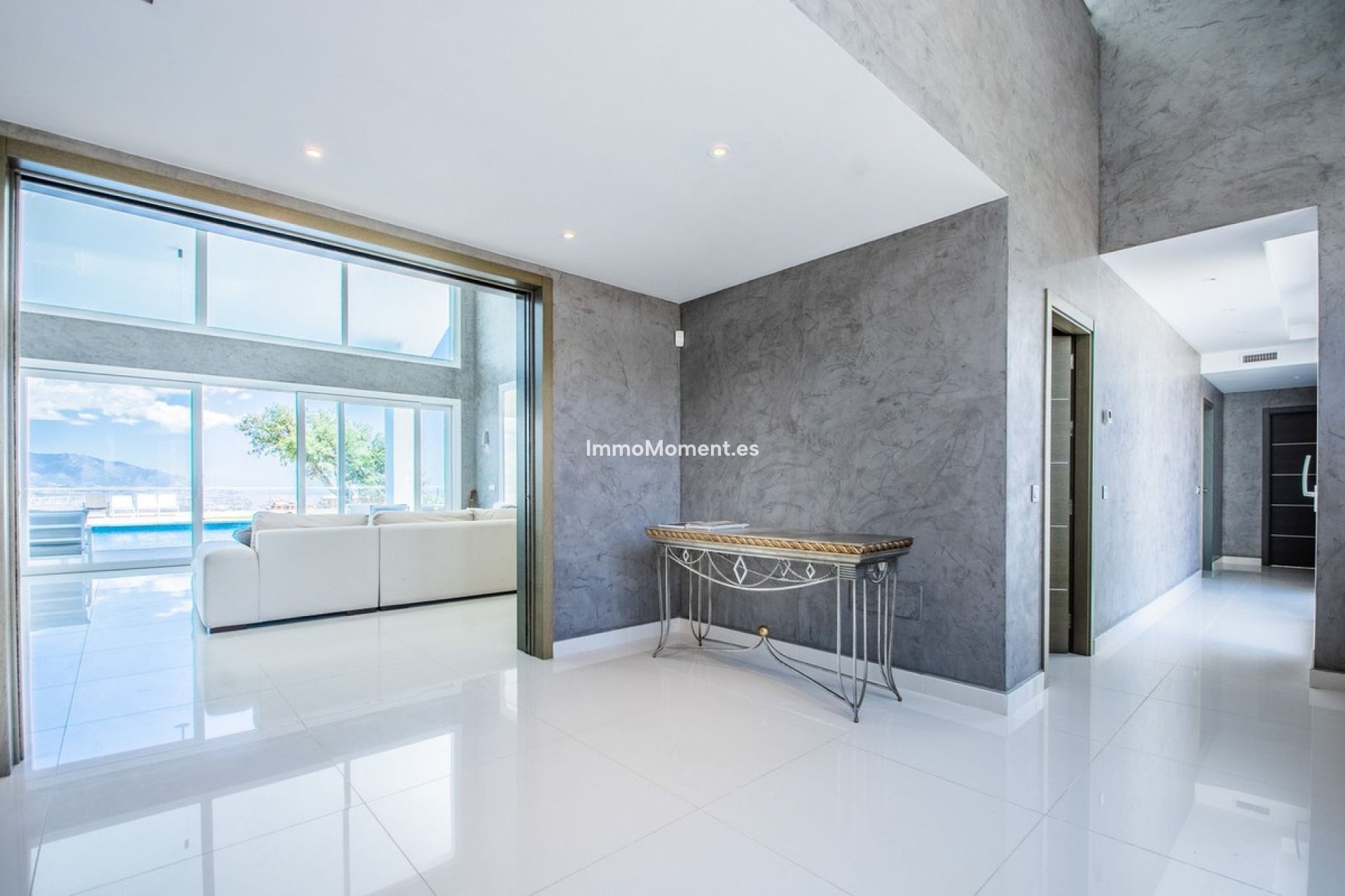 Resale - Villa - Marbella - La Mairena