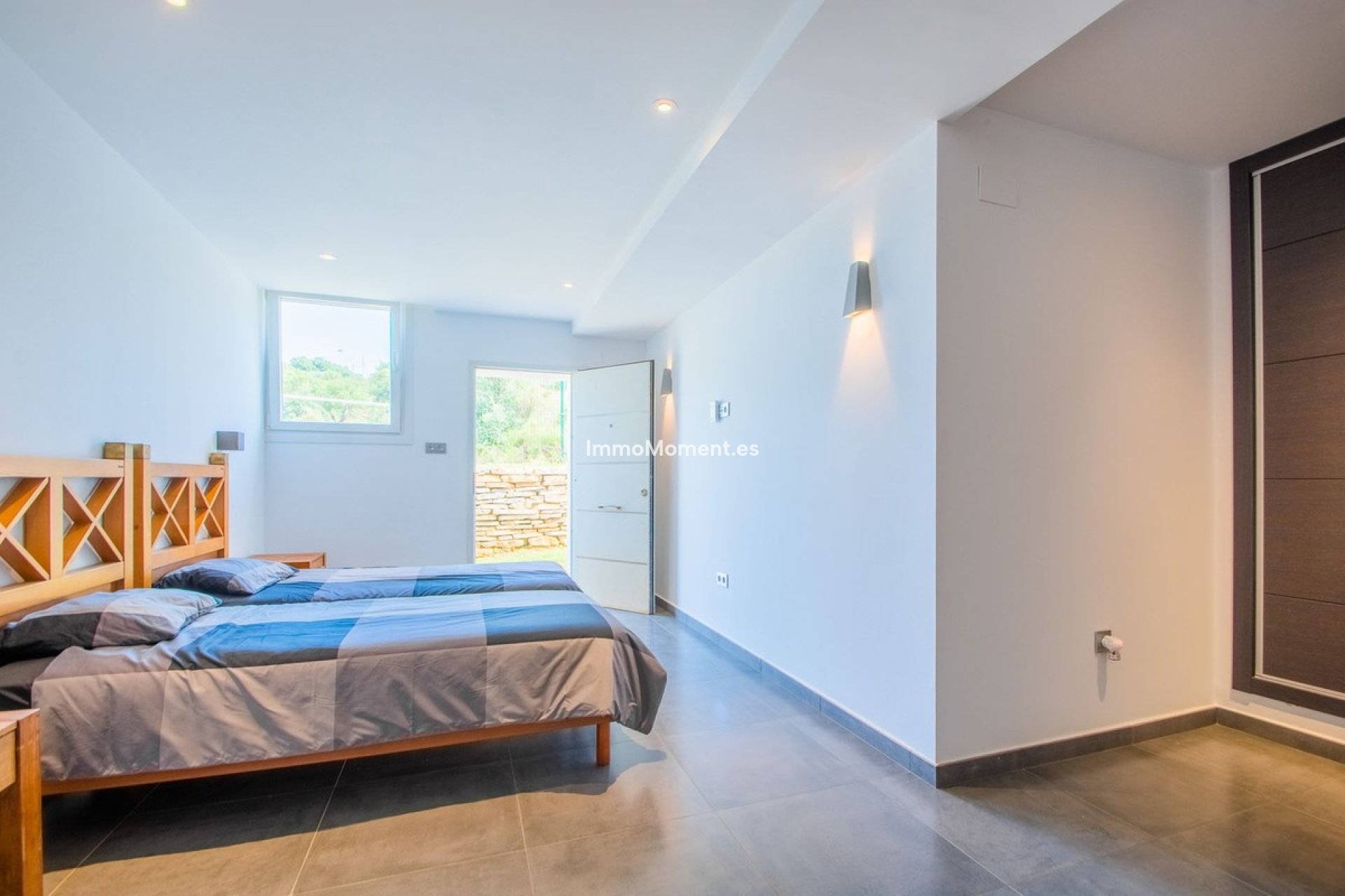 Resale - Villa - Marbella - La Mairena