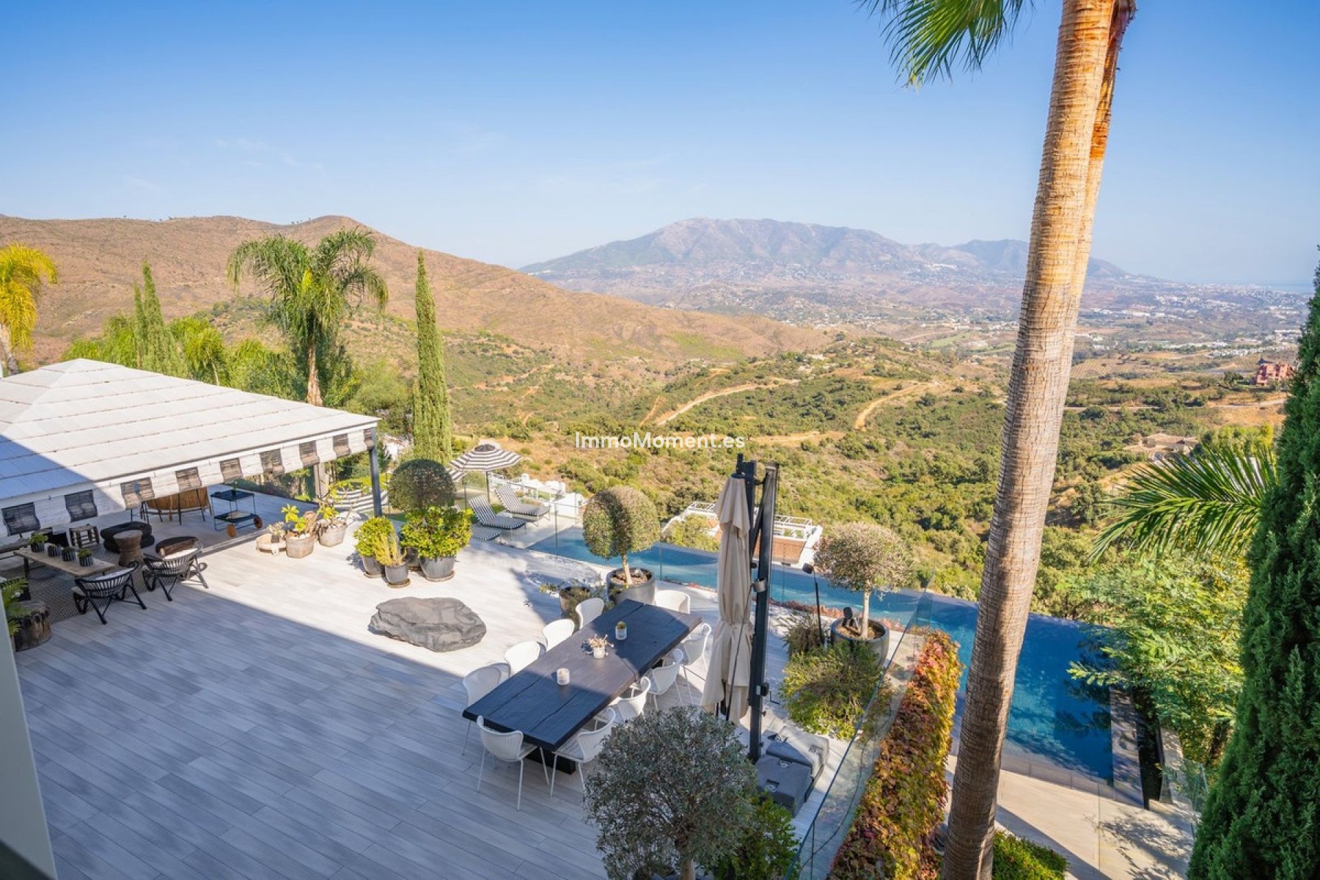 Resale - Villa - Marbella - La Mairena