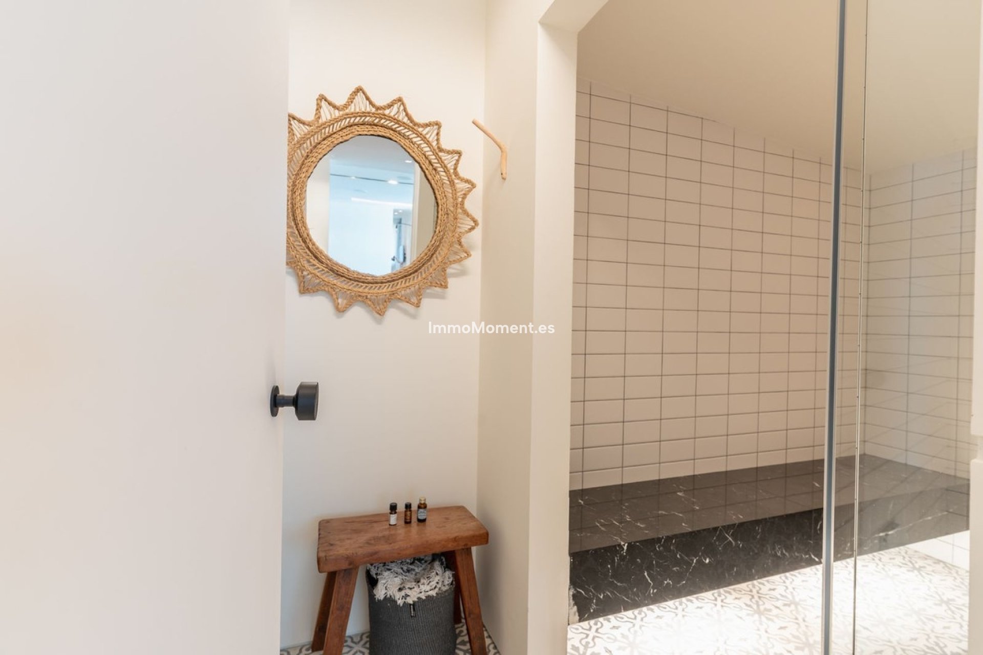 Resale - Villa - Marbella - La Mairena