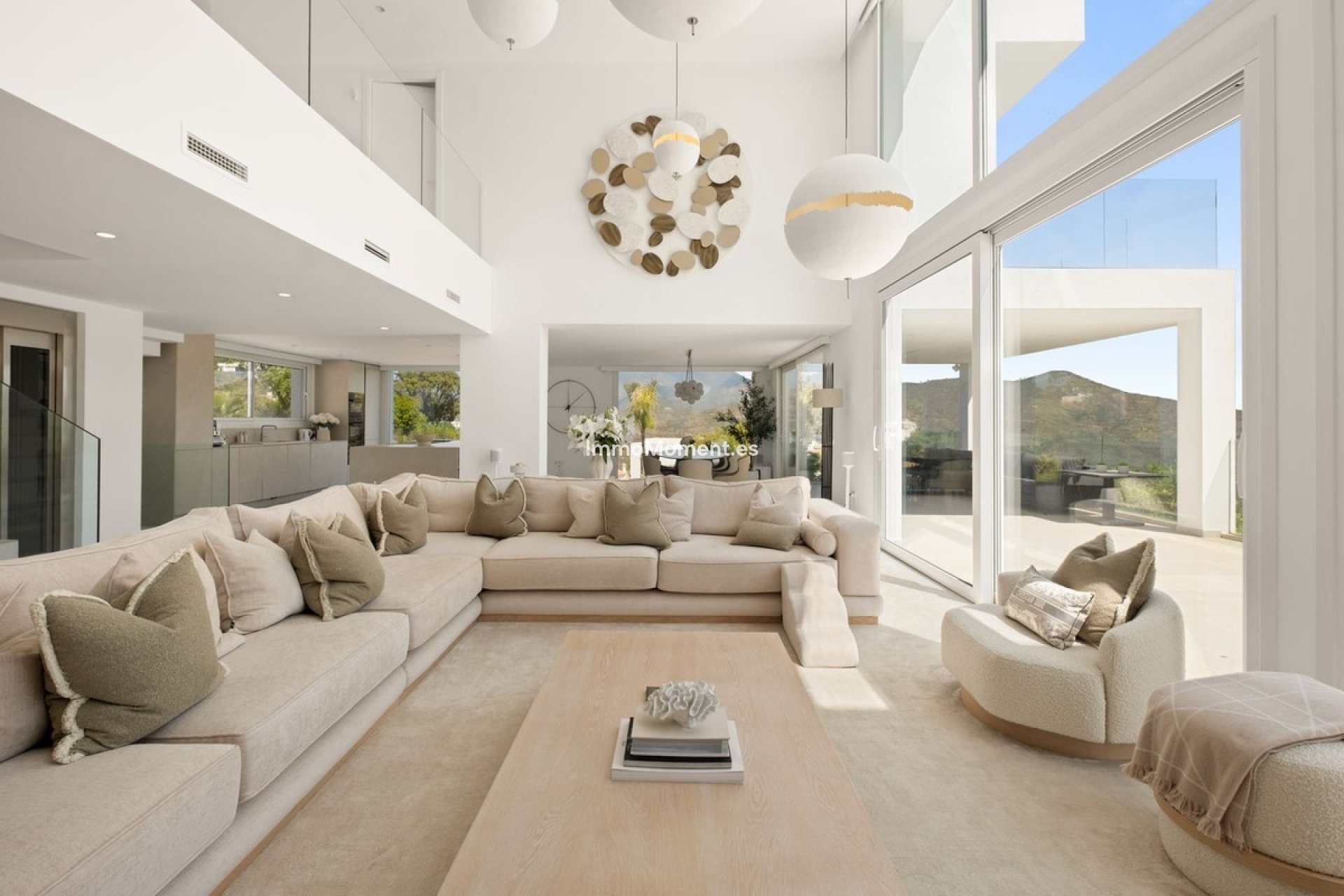 Resale - Villa - Marbella - La Mairena