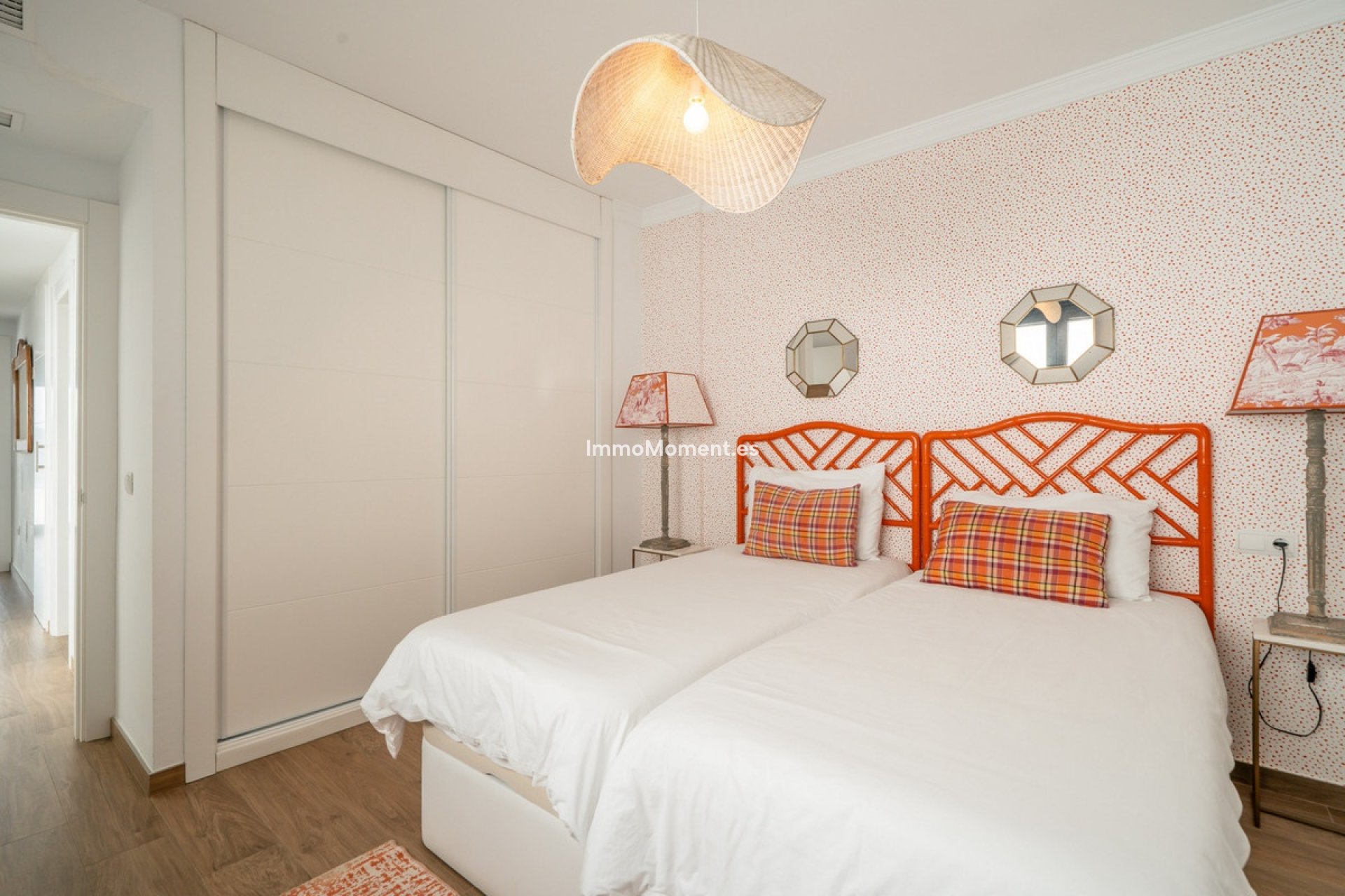 Resale - Villa - Marbella - La Mairena