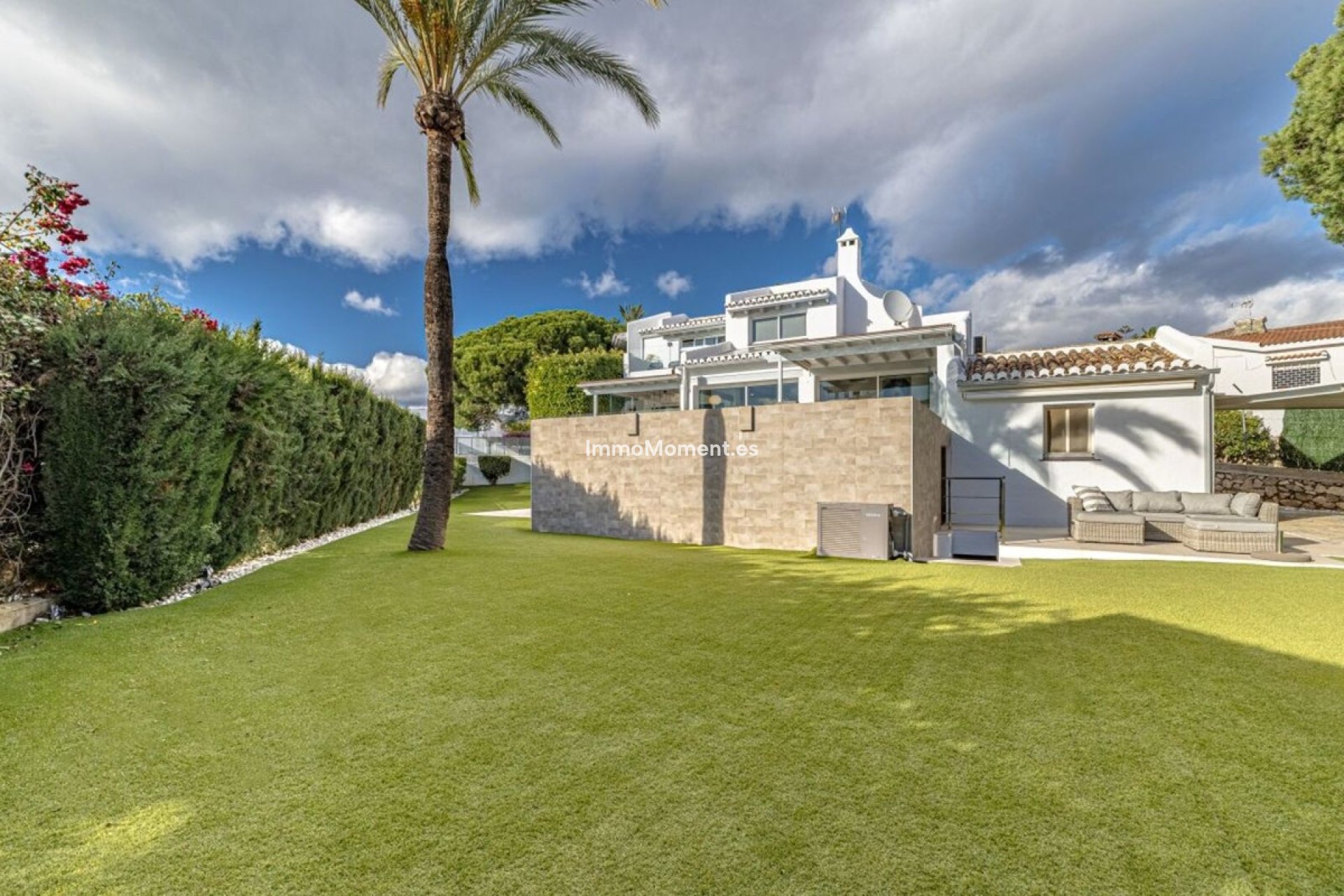 Resale - Villa - Marbella - Las Chapas