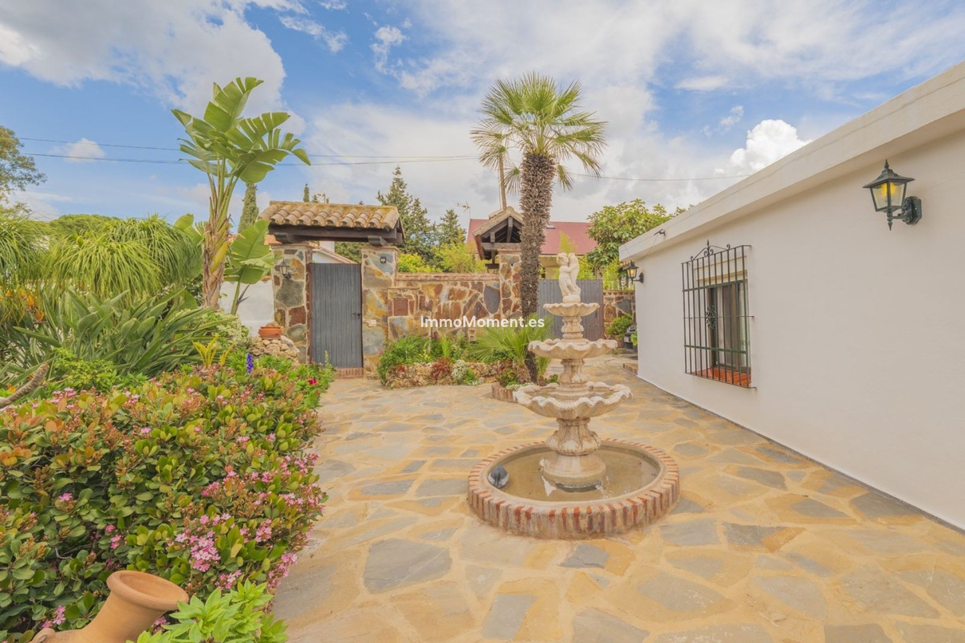 Resale - Villa - Marbella - Las Chapas