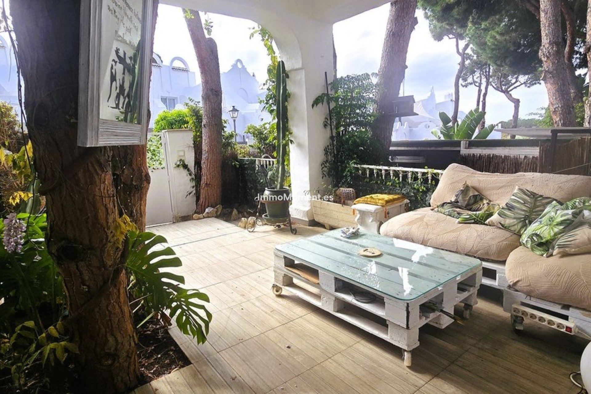 Resale - Villa - Marbella - Las Chapas