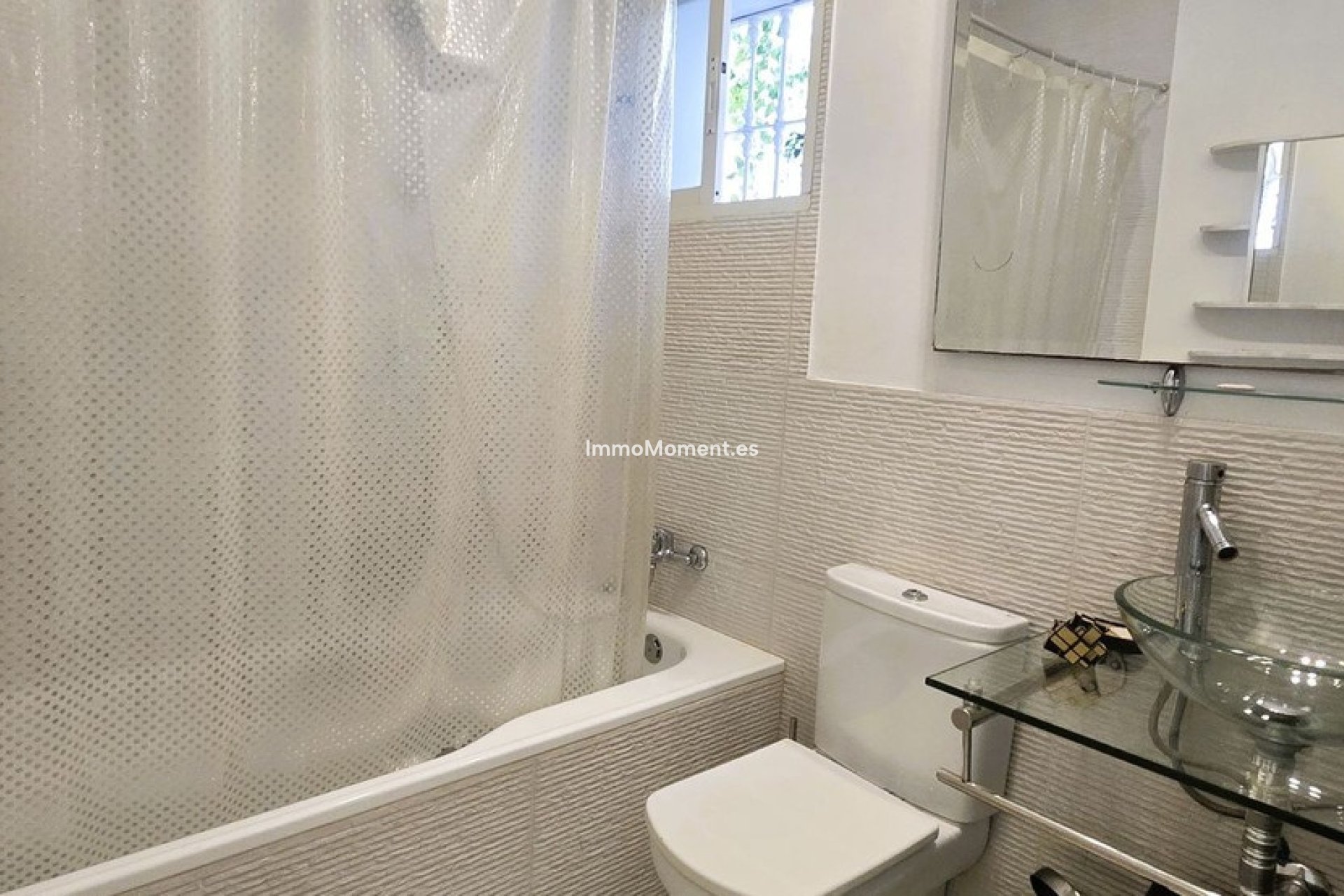 Resale - Villa - Marbella - Las Chapas