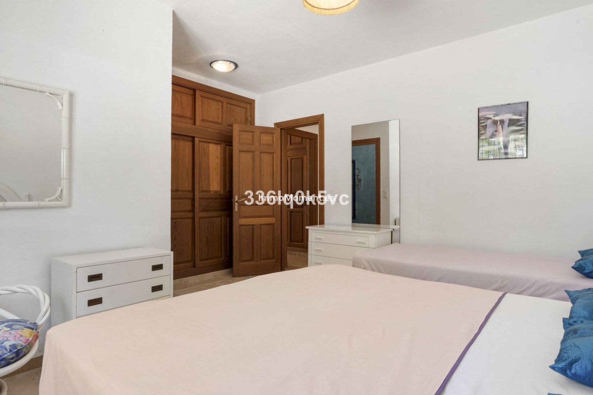 Resale - Villa - Marbella - Las Chapas