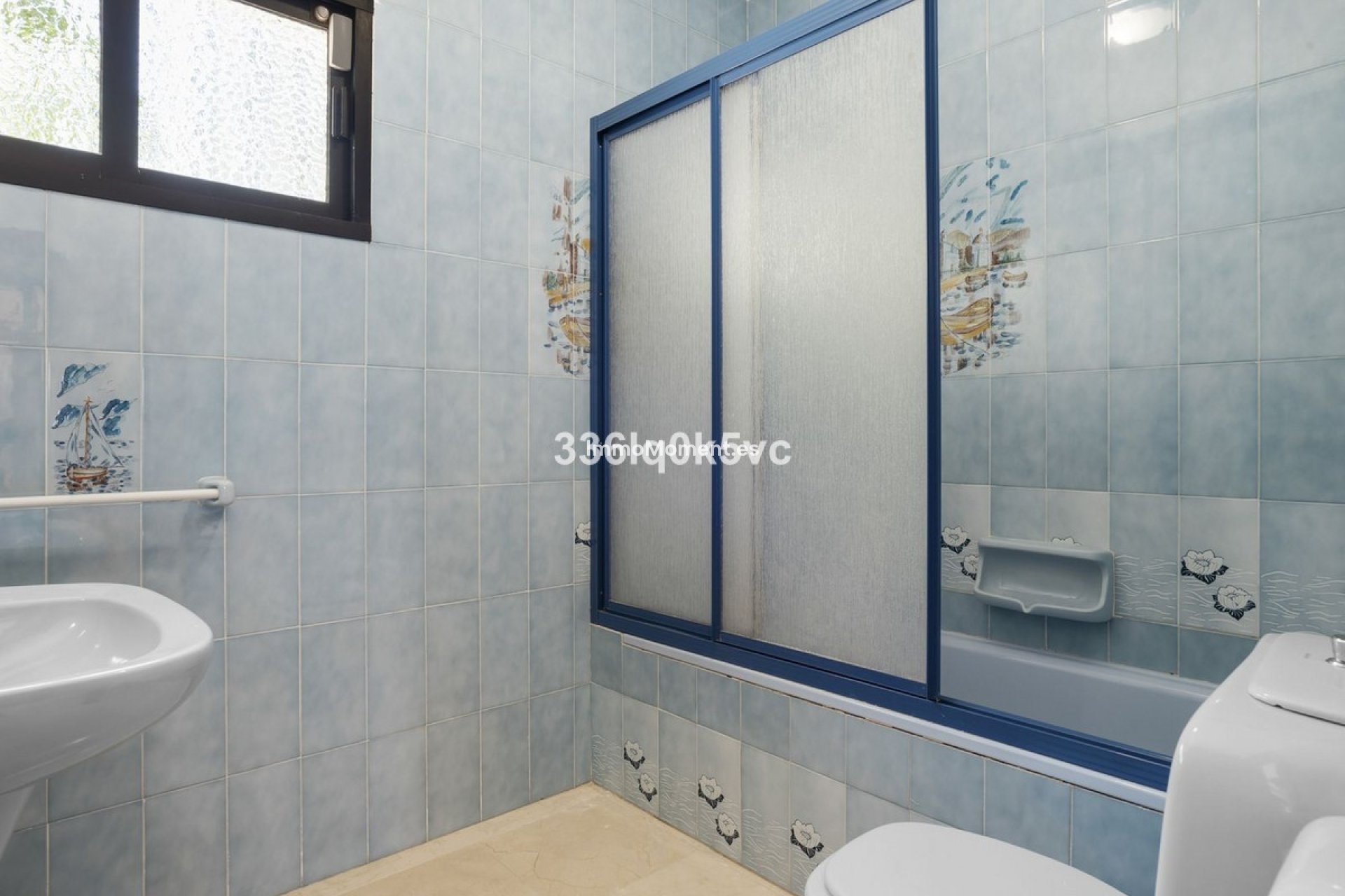 Resale - Villa - Marbella - Las Chapas