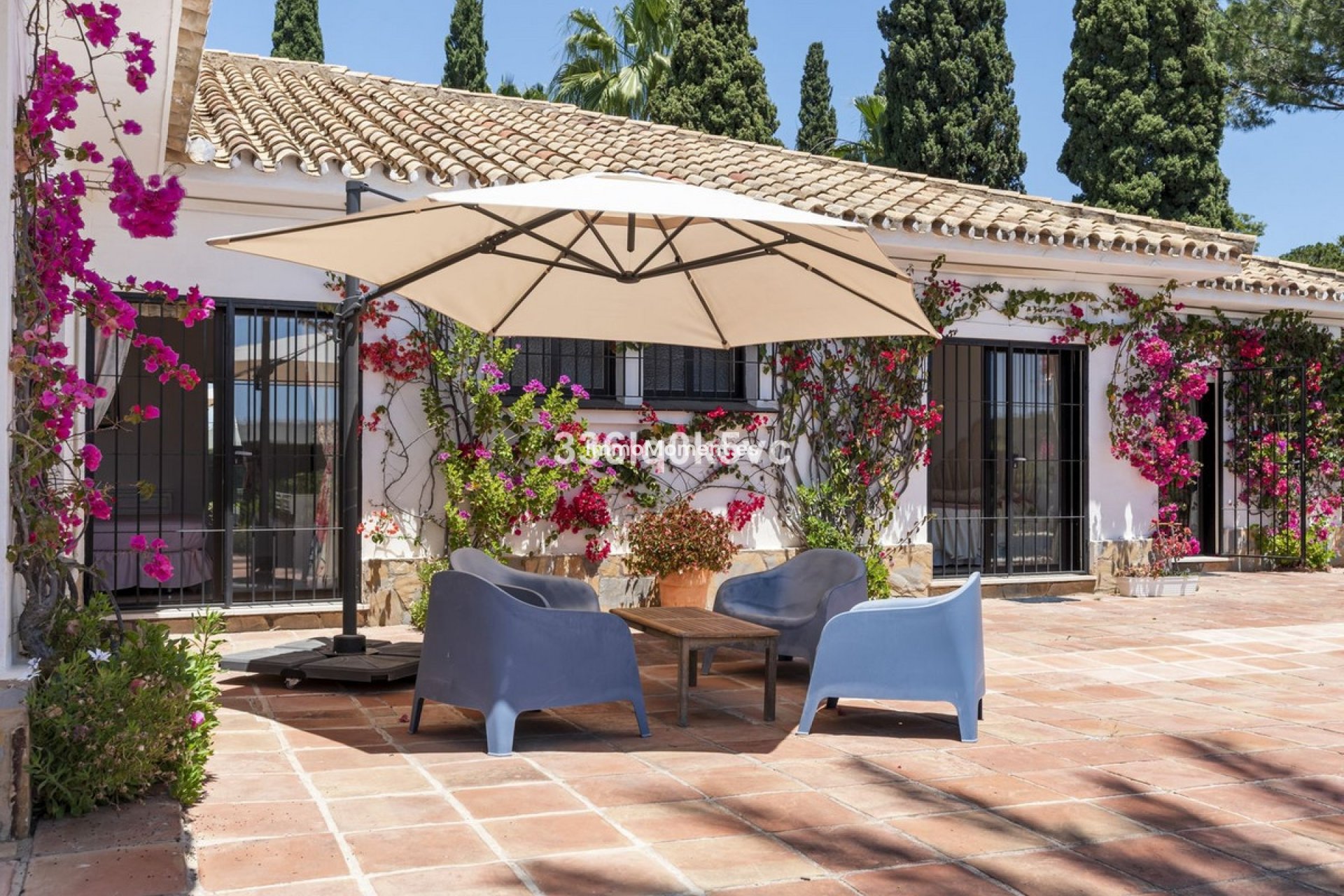 Resale - Villa - Marbella - Las Chapas