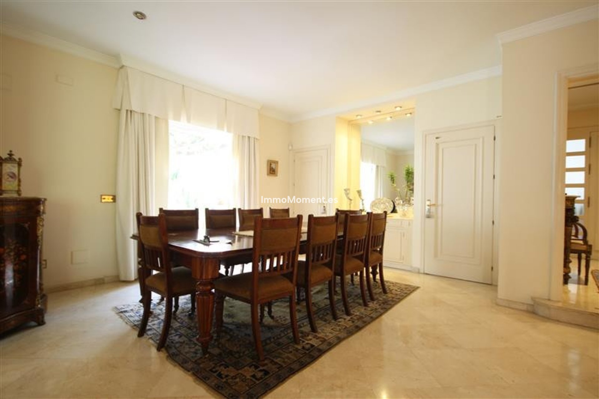 Resale - Villa - Marbella - Los Monteros