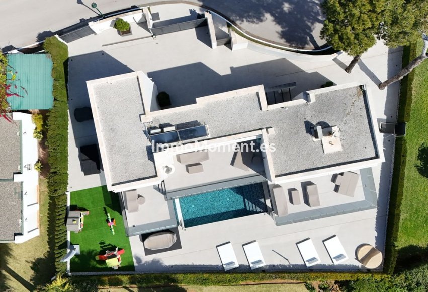 Resale - Villa - Marbella - Los Monteros