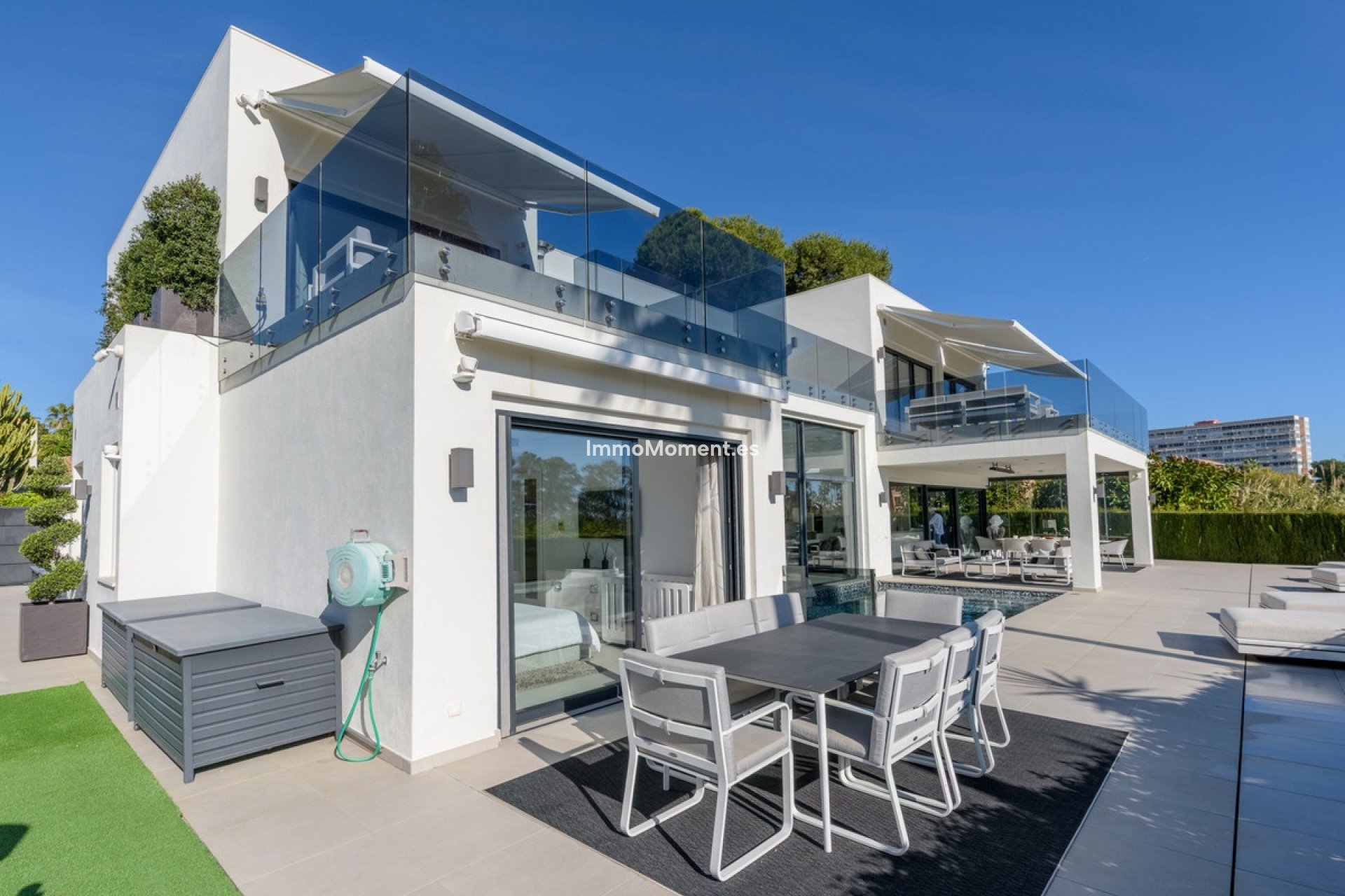 Resale - Villa - Marbella - Los Monteros