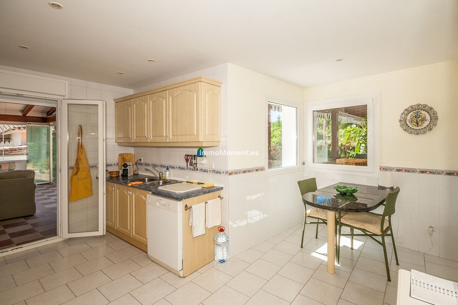 Resale - Villa - Marbella - Marbesa