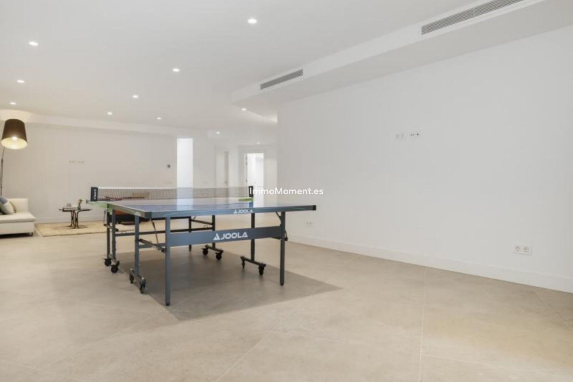 Resale - Villa - Marbella - Marbesa