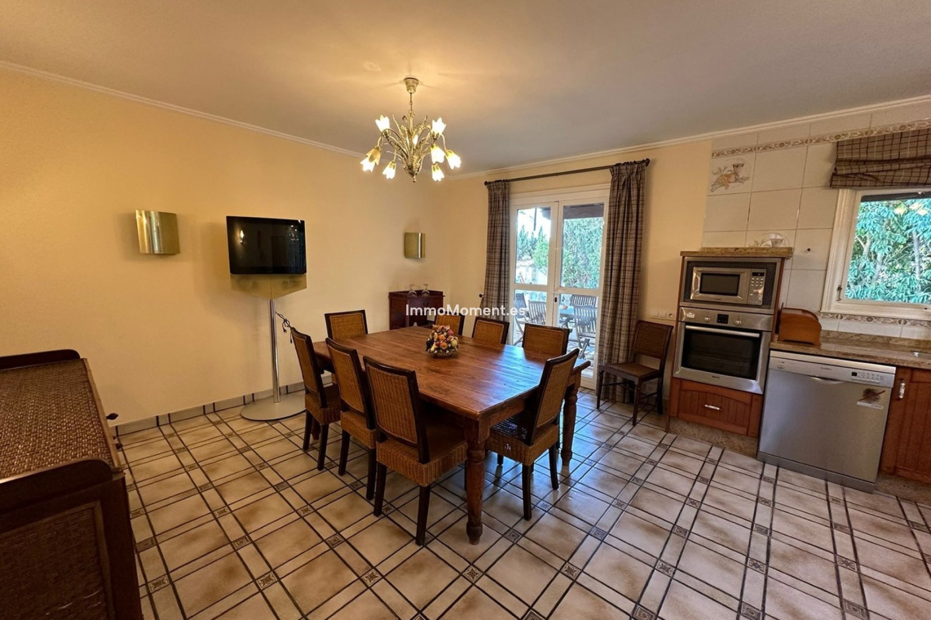 Resale - Villa - Marbella - Marbesa