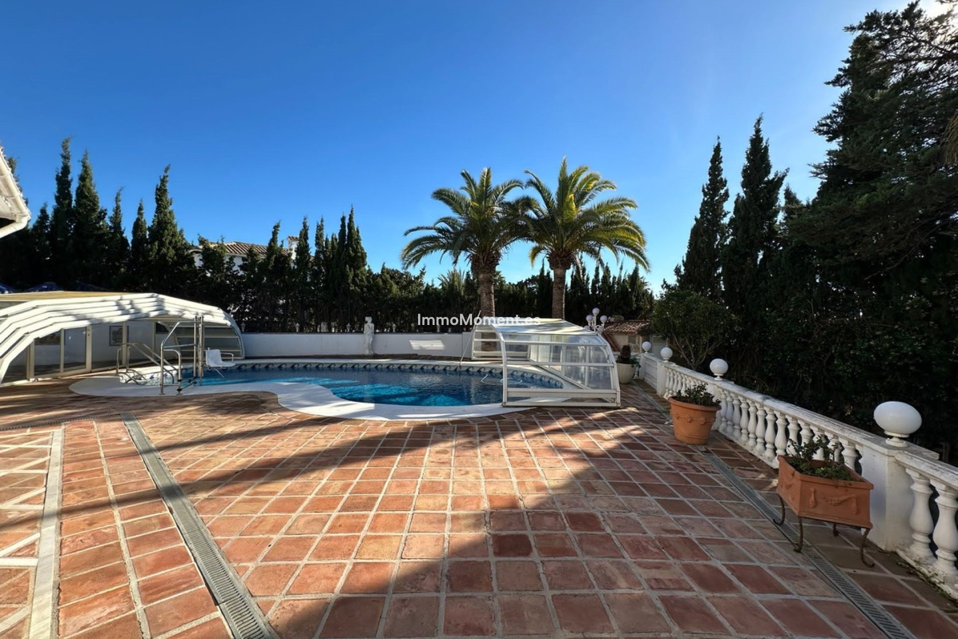 Resale - Villa - Marbella - Marbesa