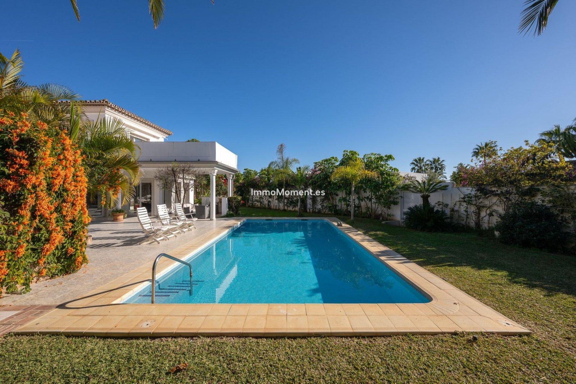 Resale - Villa - Marbella - Marbesa