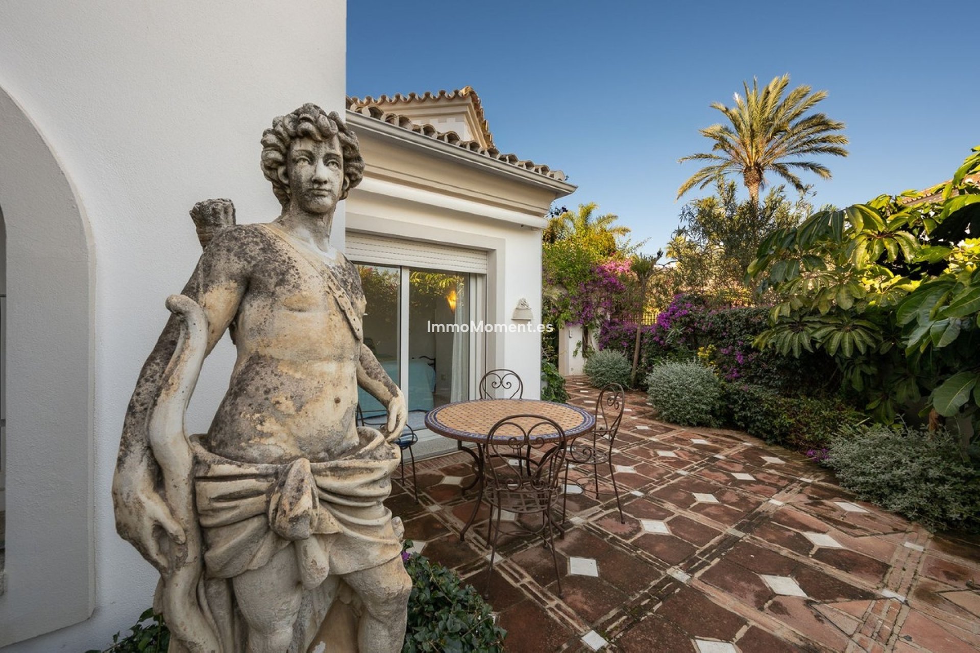 Resale - Villa - Marbella - Marbesa