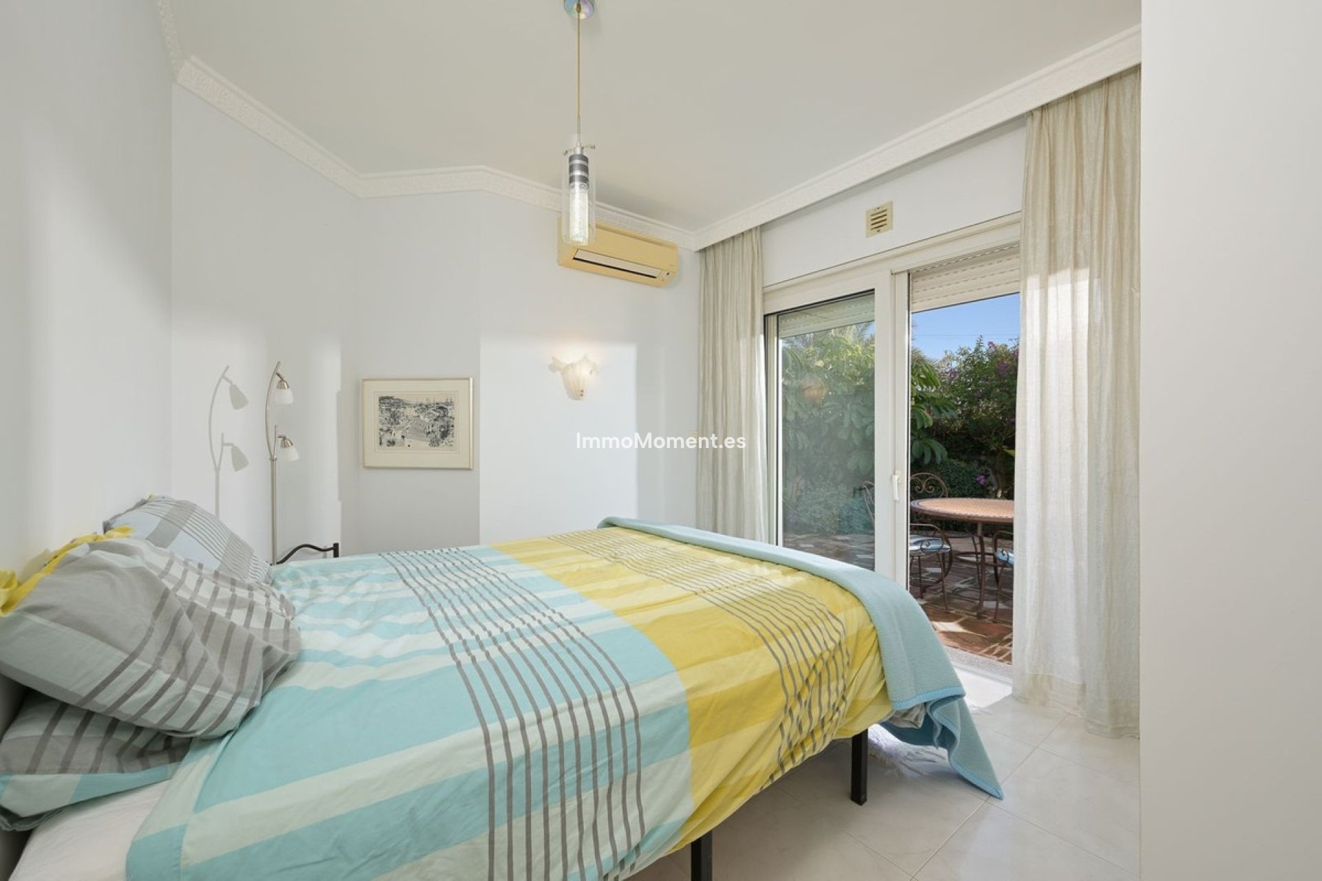 Resale - Villa - Marbella - Marbesa