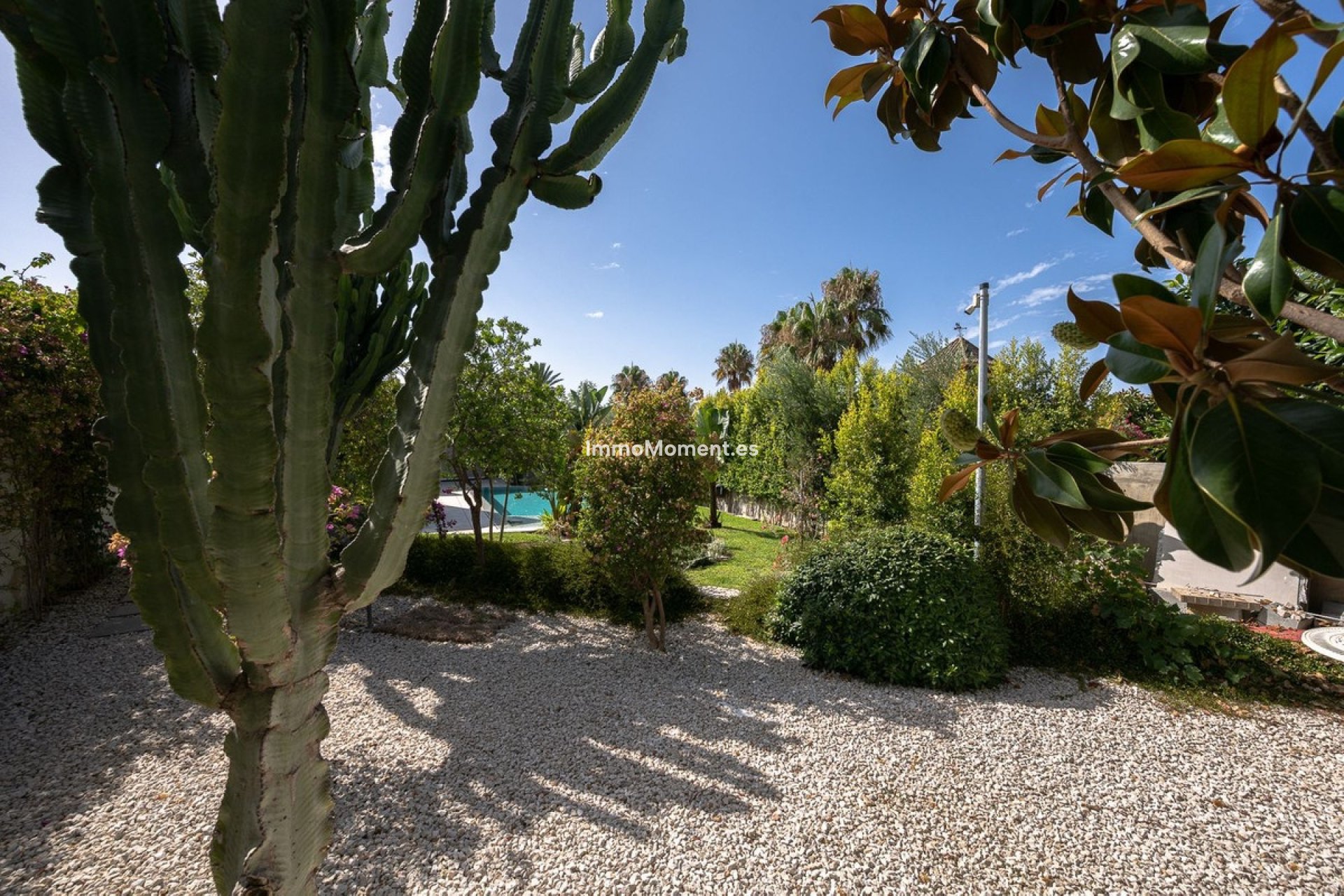 Resale - Villa - Marbella - Marbesa