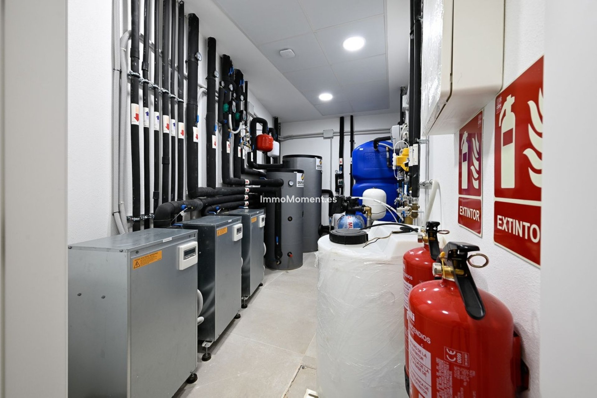 Resale - Villa - Marbella - Marbesa