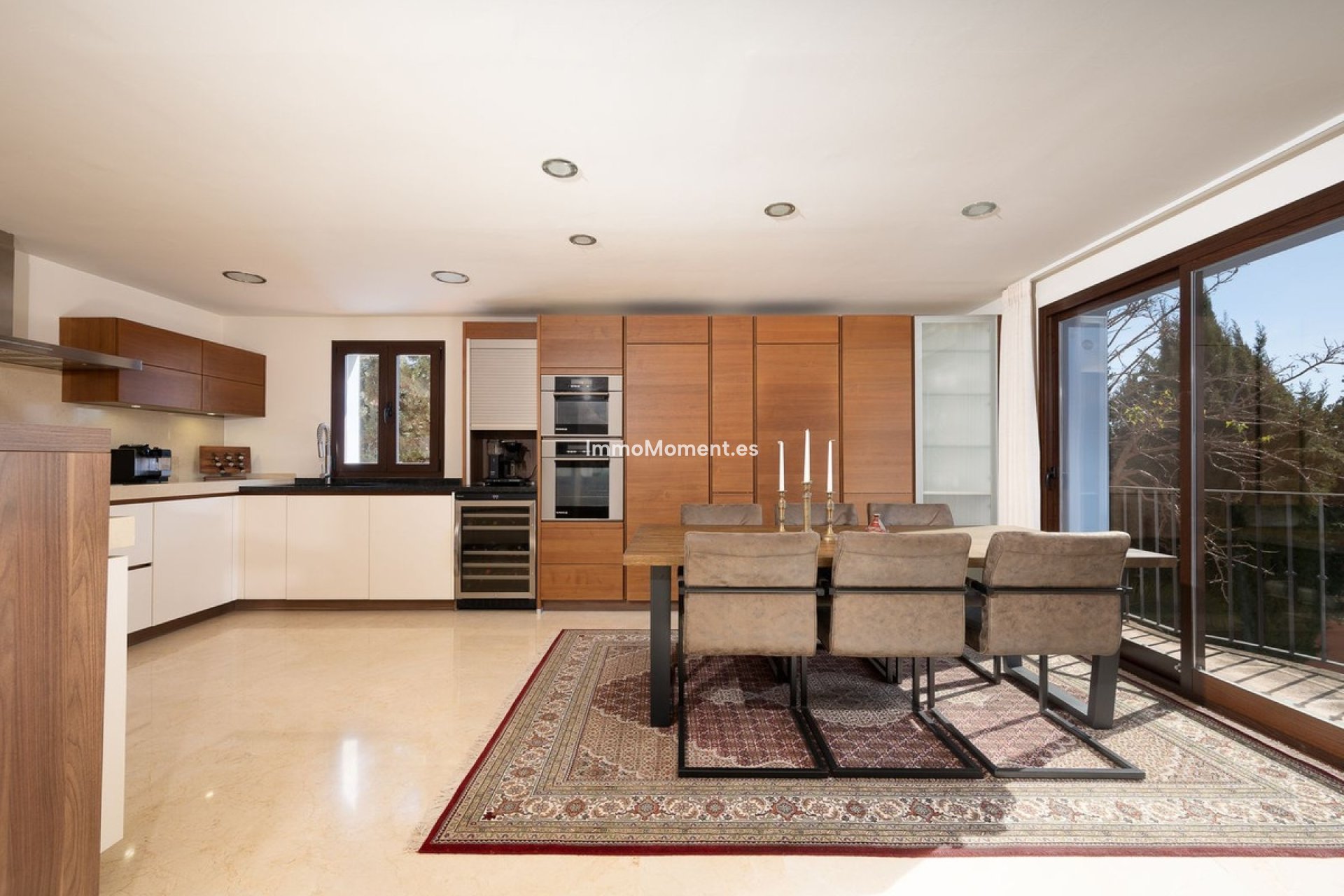 Resale - Villa - Marbella - Marbesa