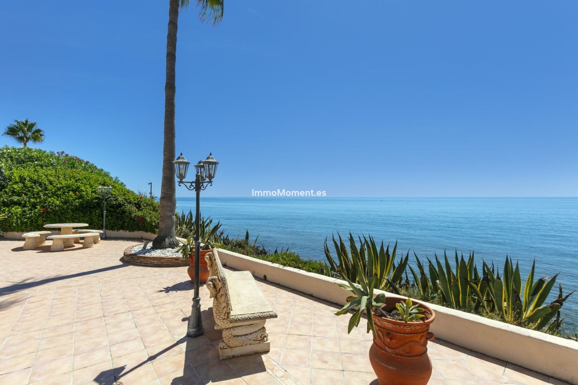 Resale - Villa - Marbella - Marbesa