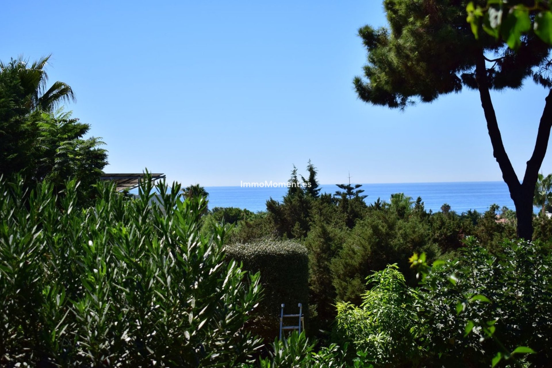 Resale - Villa - Marbella - Marbesa