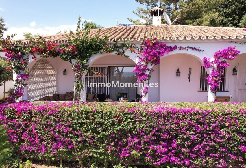 Resale - Villa - Marbella - Marbesa