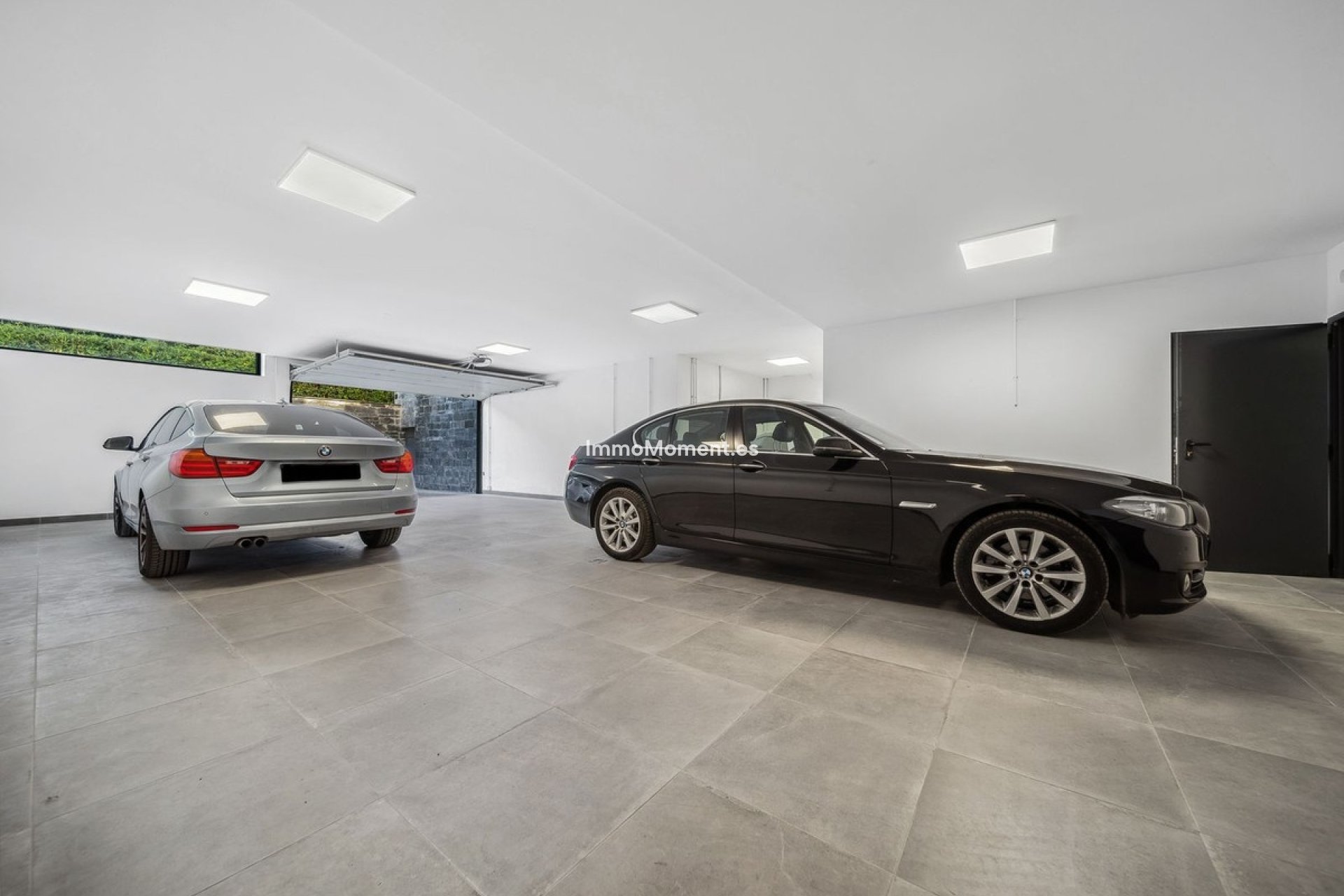 Resale - Villa - Marbella - Marbesa