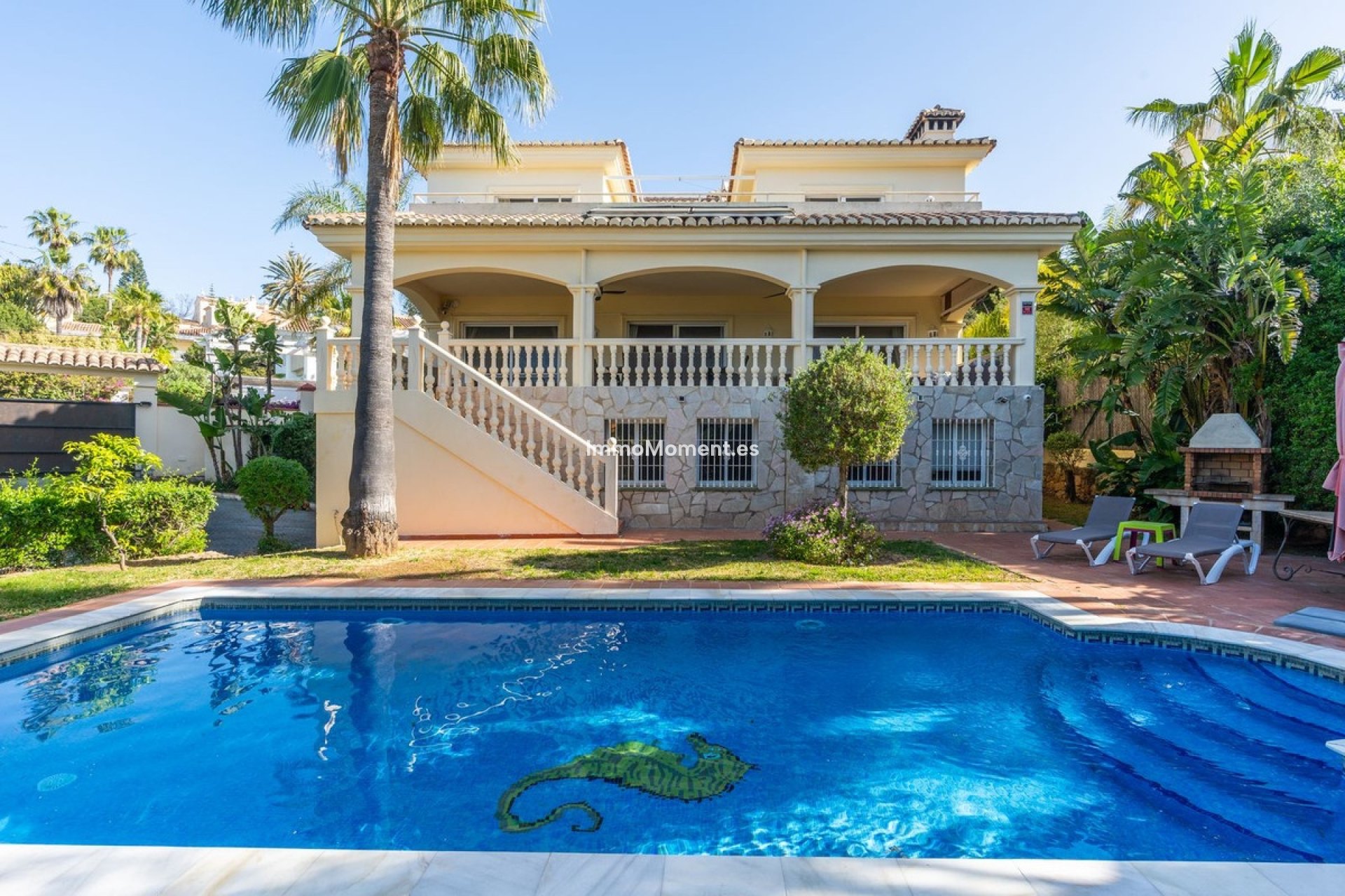 Resale - Villa - Marbella - Marbesa