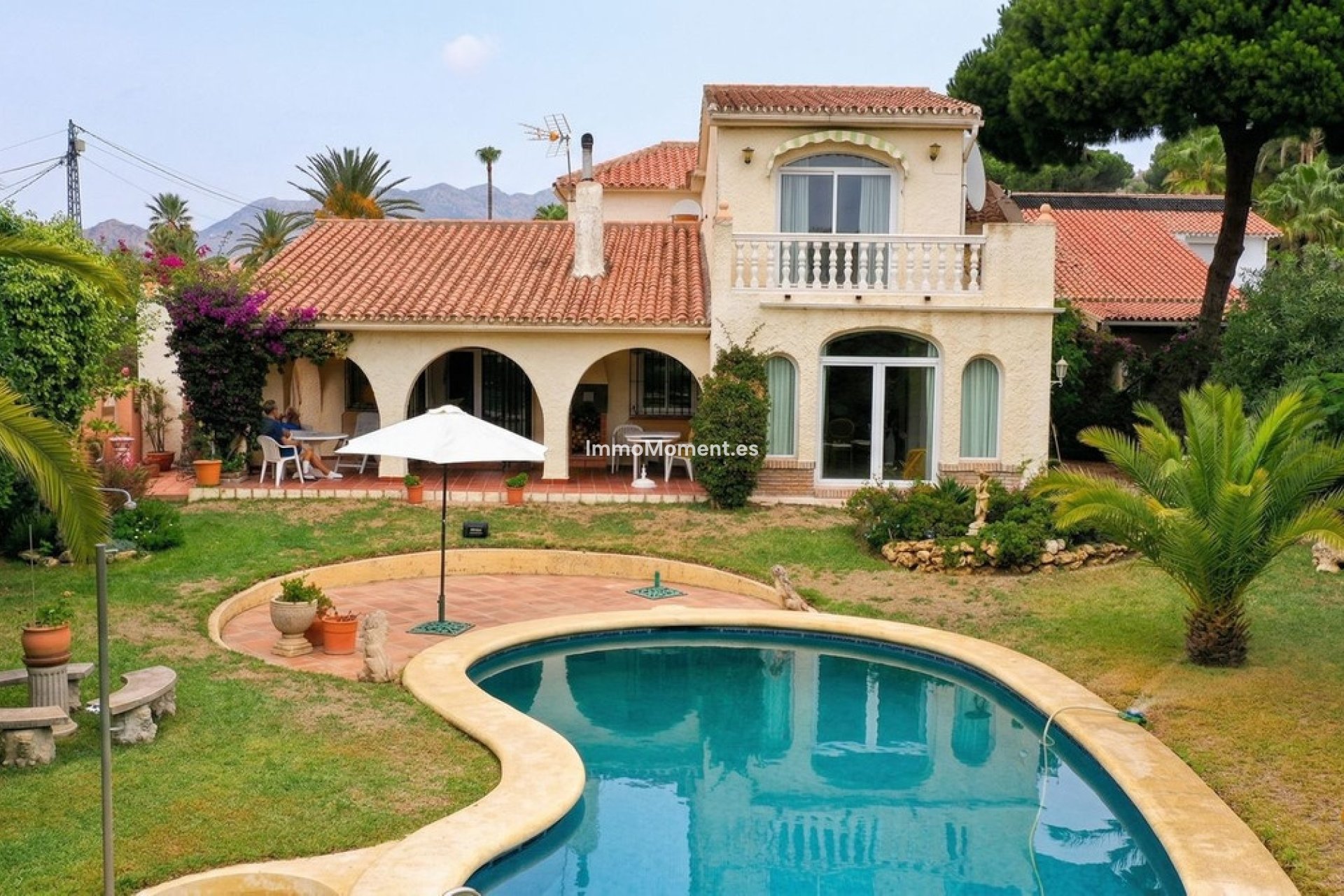 Resale - Villa - Marbella - Marbesa