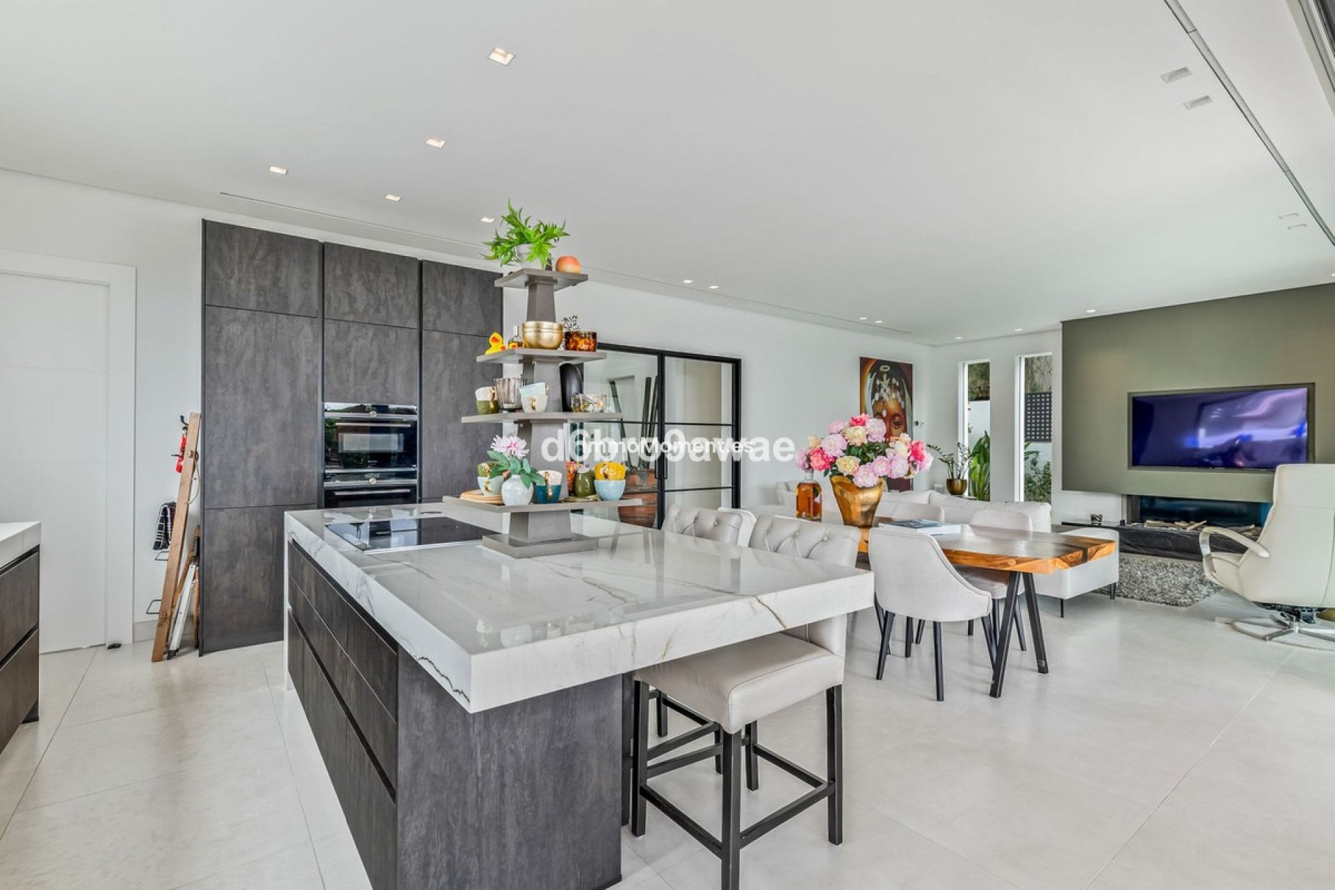 Resale - Villa - Marbella - Marbesa