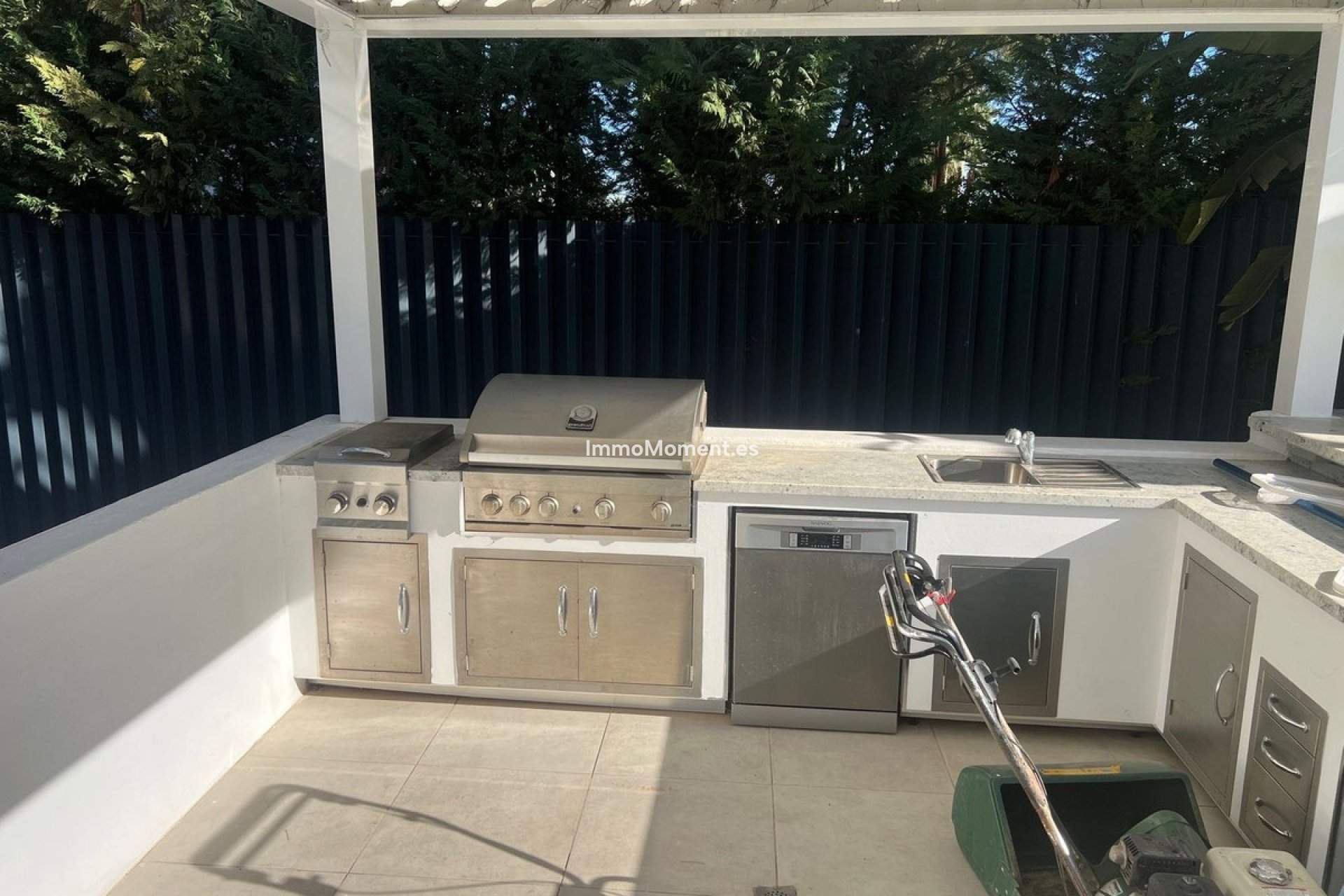 Resale - Villa - Marbella - Nagüeles