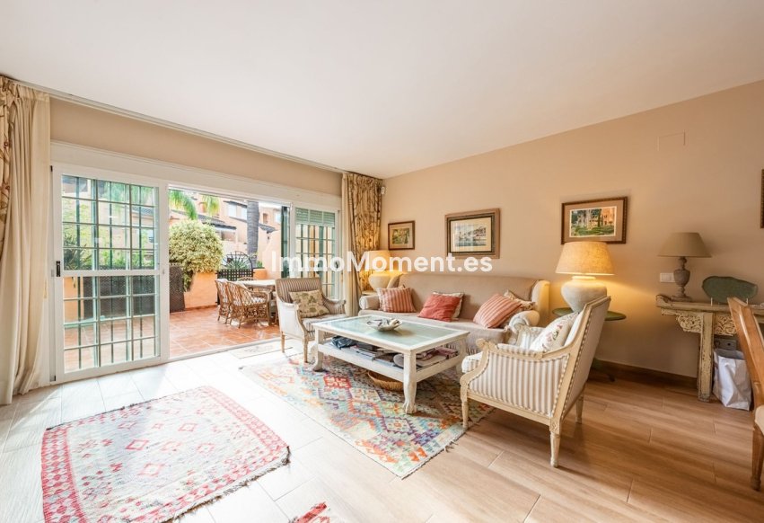 Resale - Villa - Marbella - Nagüeles