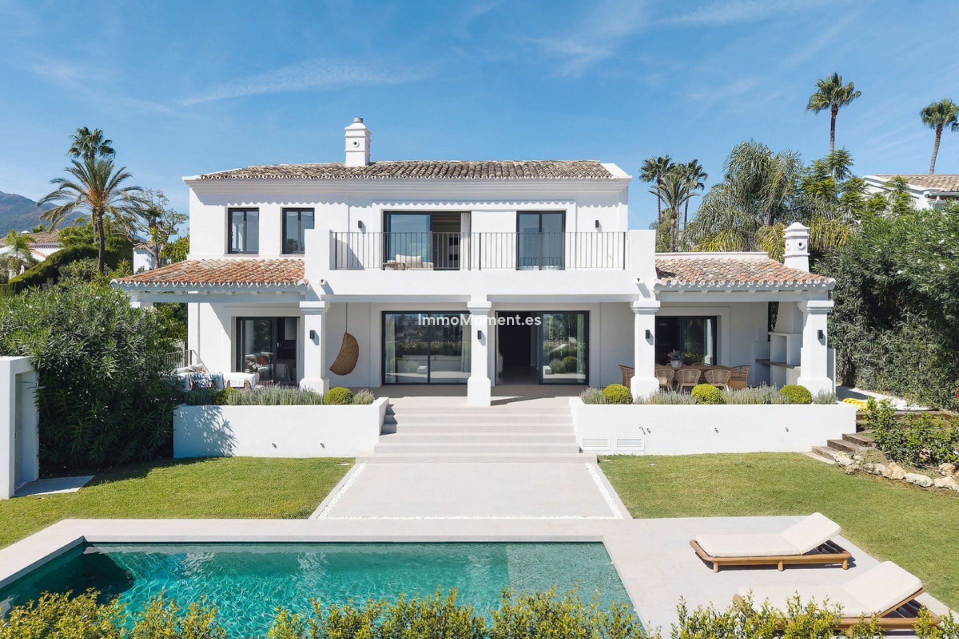 Resale - Villa - Marbella - Nueva Andalucía