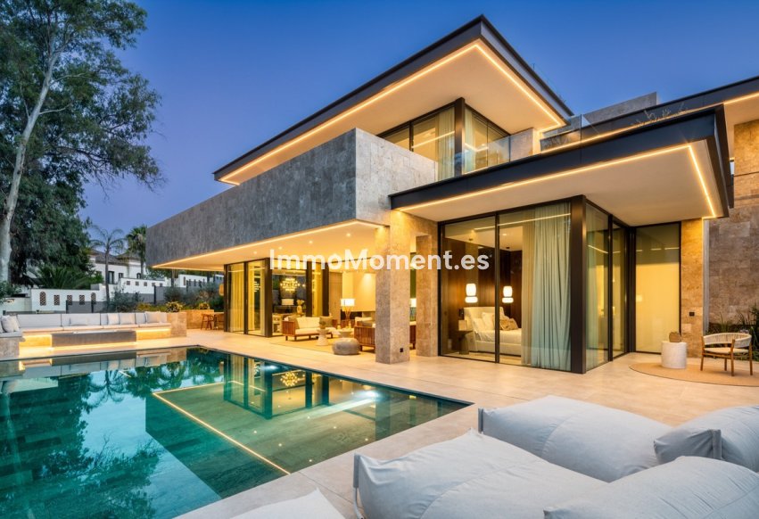 Resale - Villa - Marbella - Nueva Andalucía