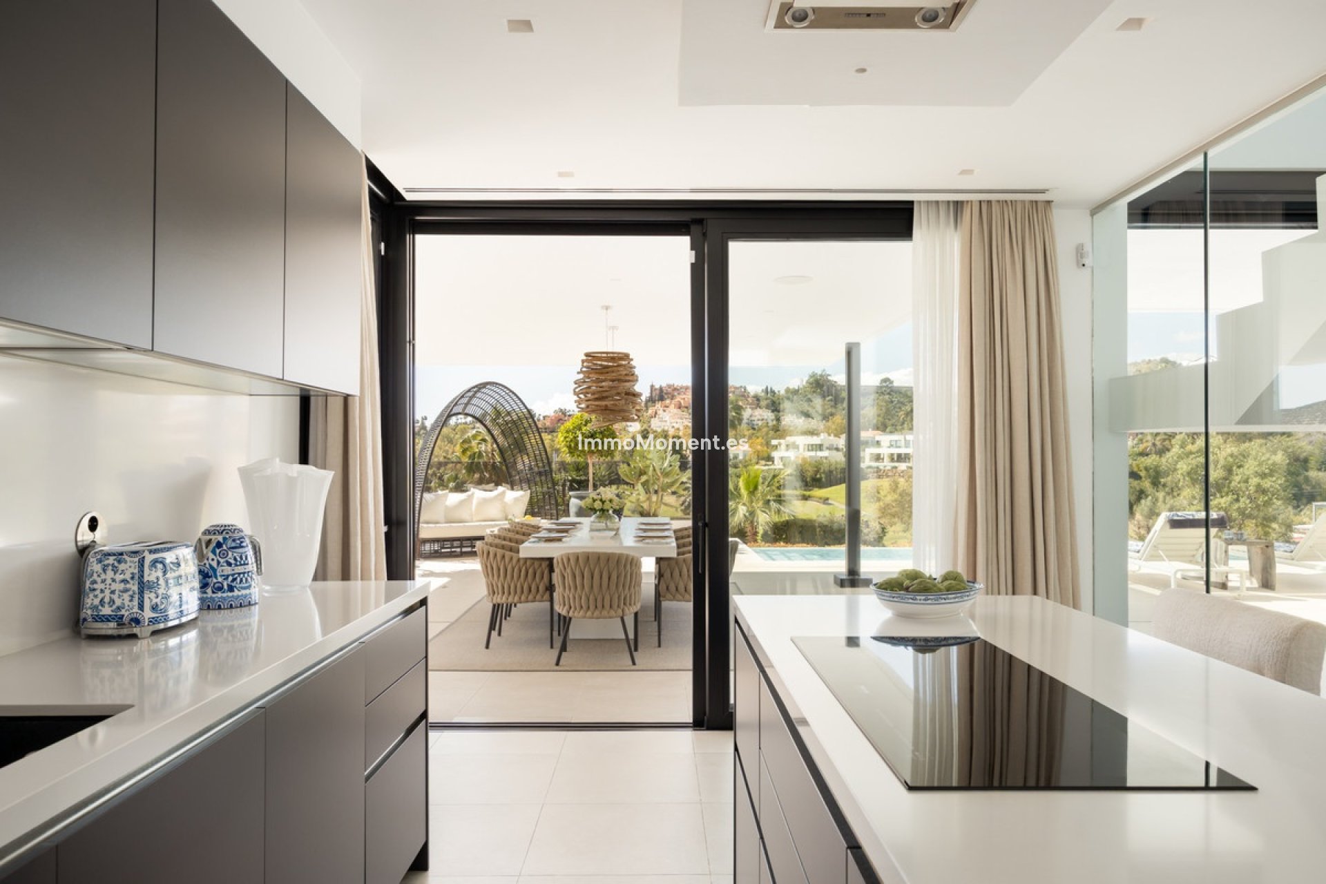 Resale - Villa - Marbella - Nueva Andalucía