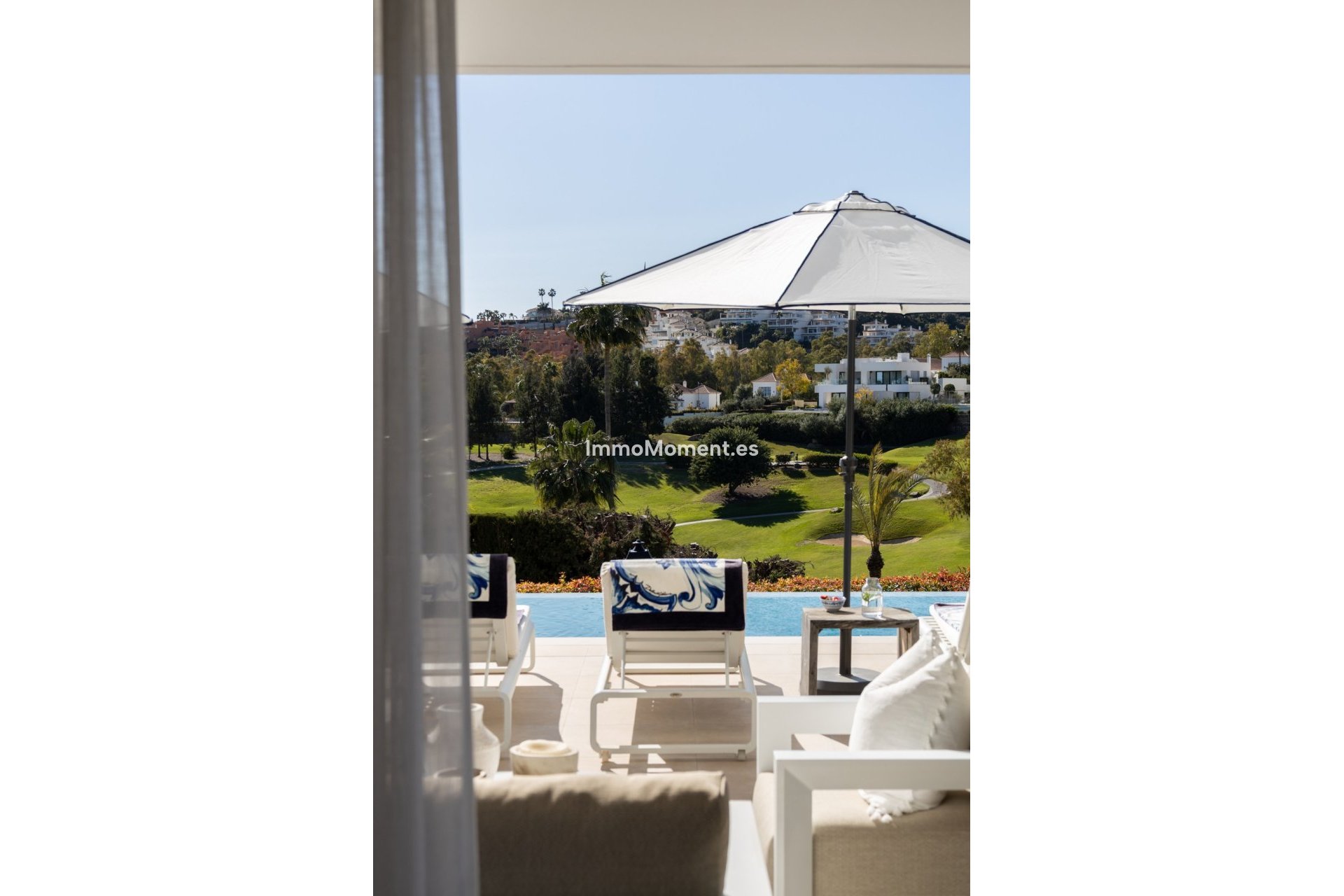 Resale - Villa - Marbella - Nueva Andalucía