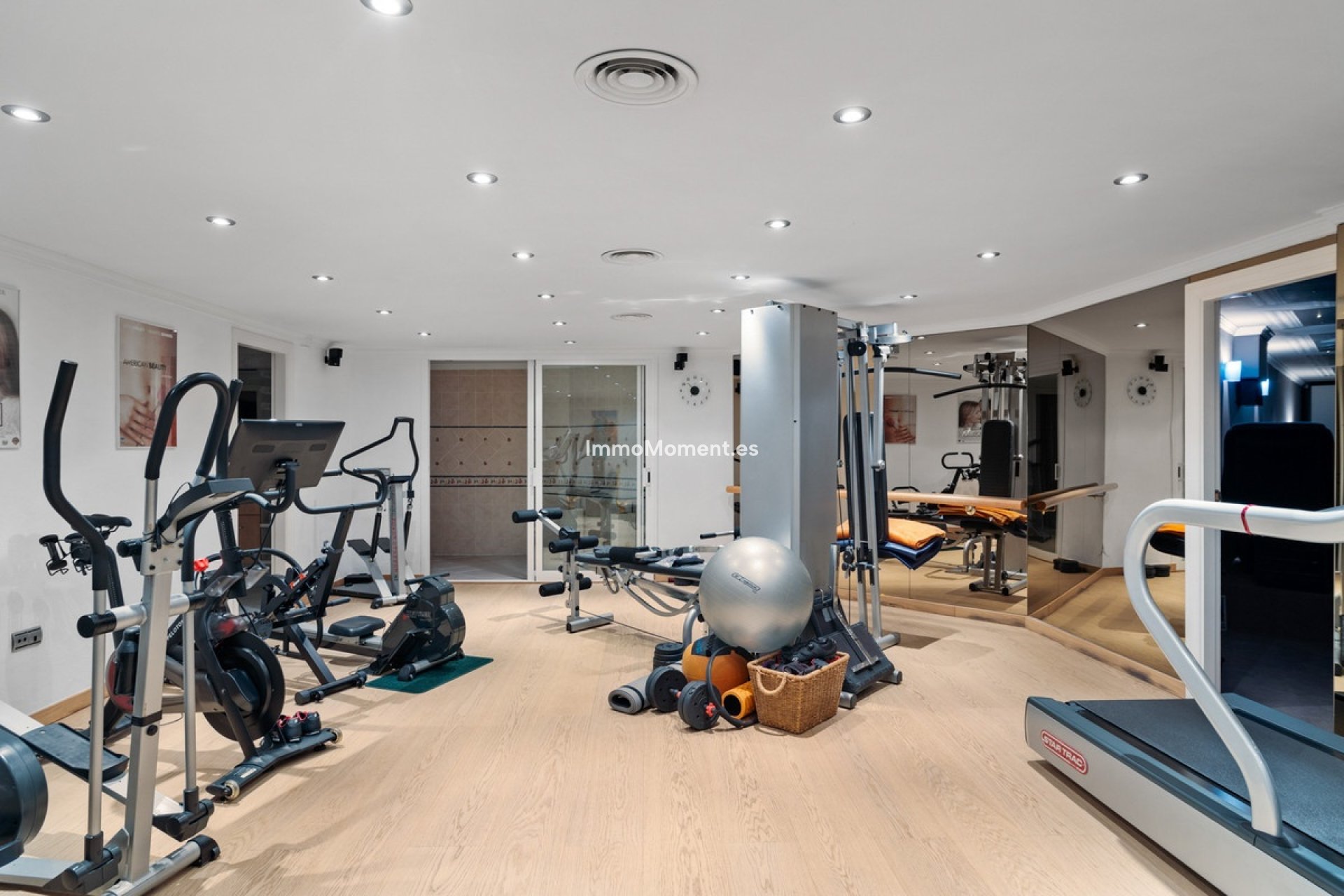 Resale - Villa - Marbella - Nueva Andalucía