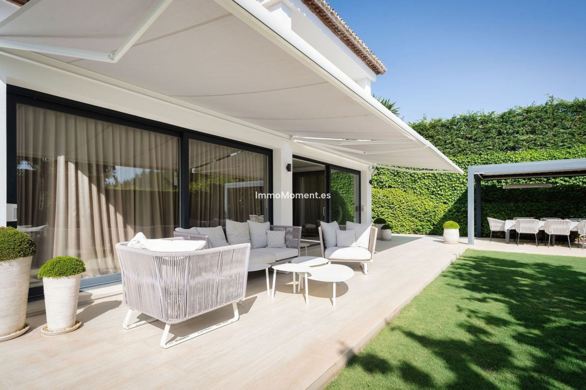 Resale - Villa - Marbella - Nueva Andalucía