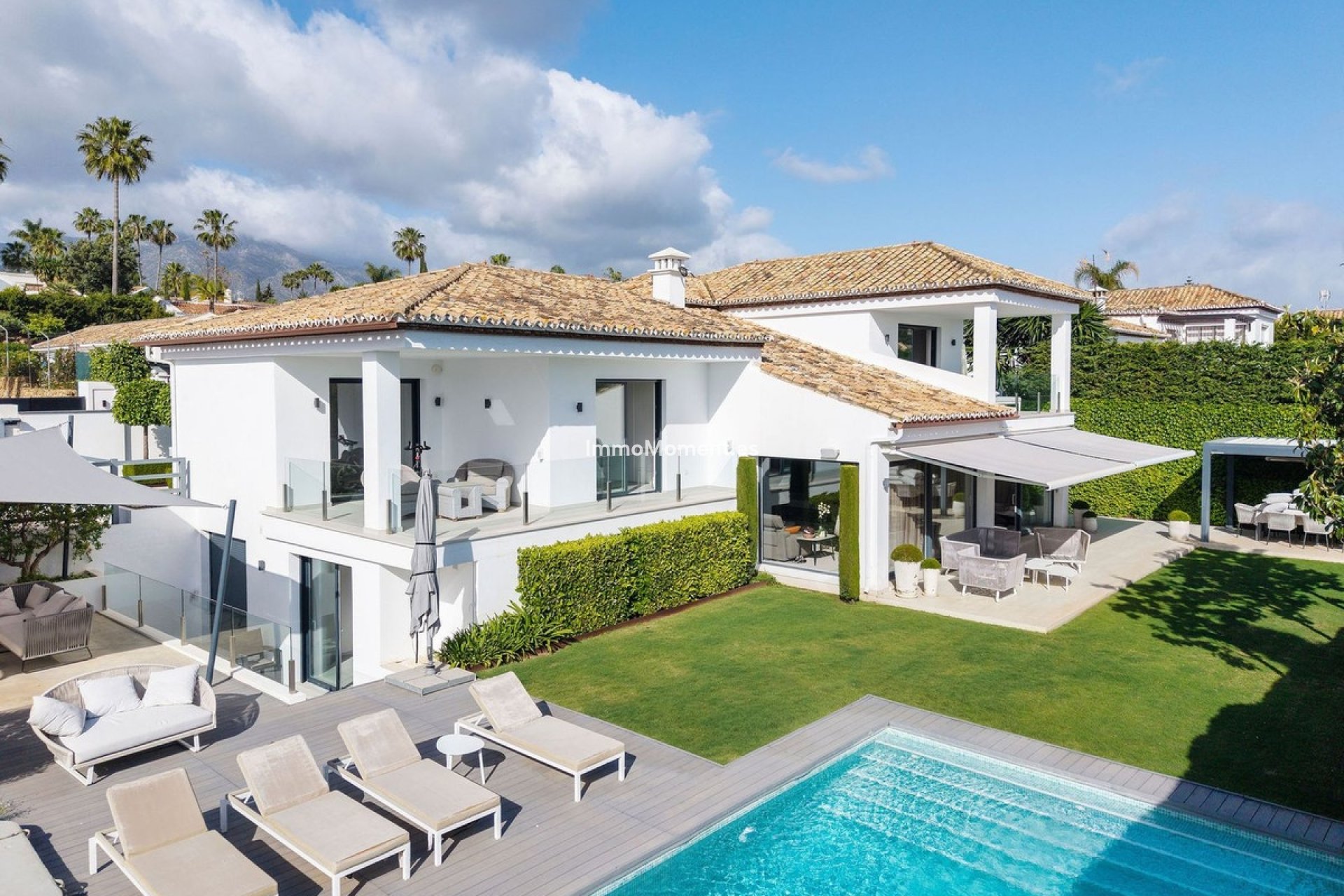 Resale - Villa - Marbella - Nueva Andalucía